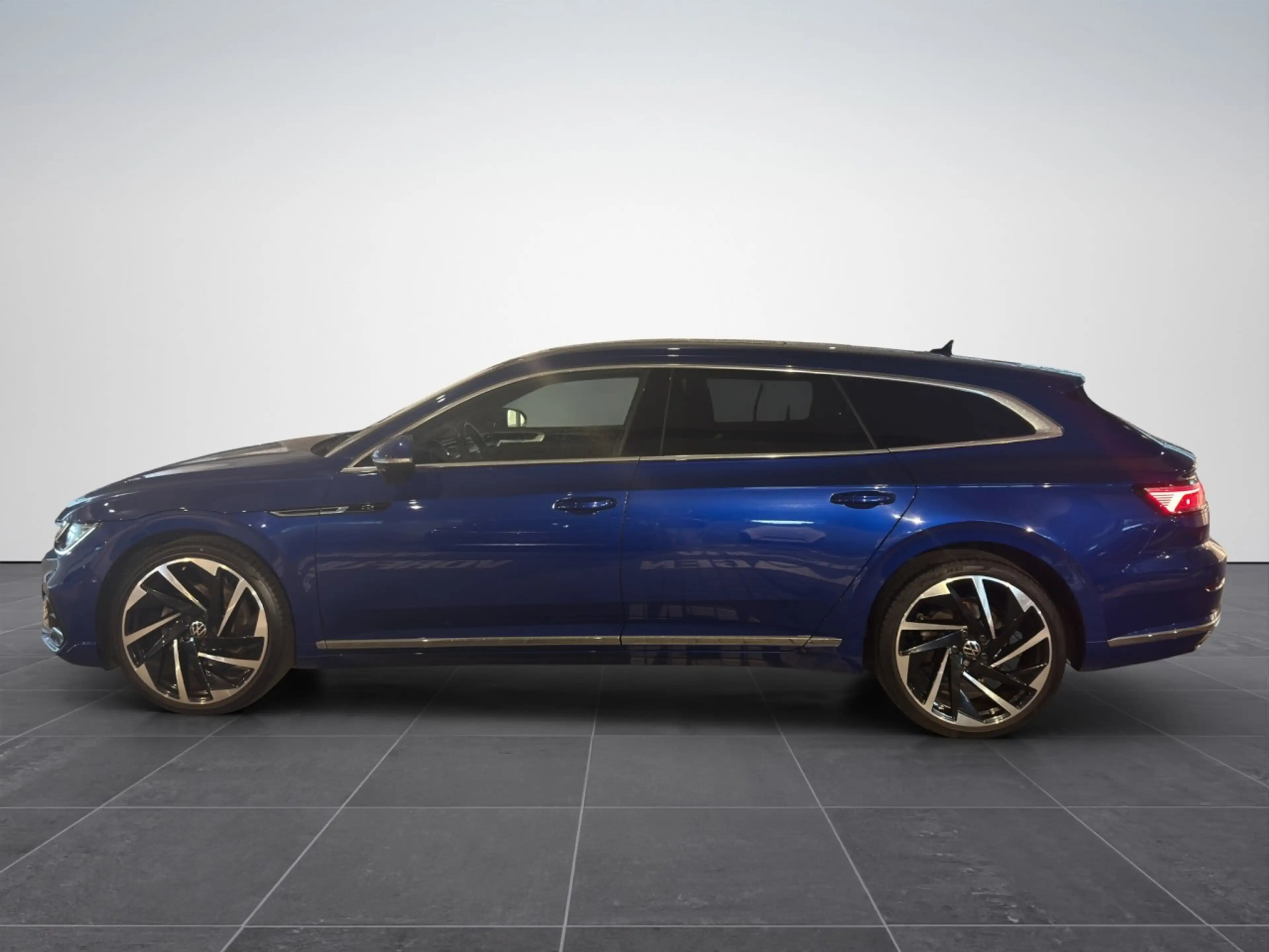 Volkswagen Arteon Shooting Brake 2.0 TDI DSG R-Line Klima Navi — photo 3