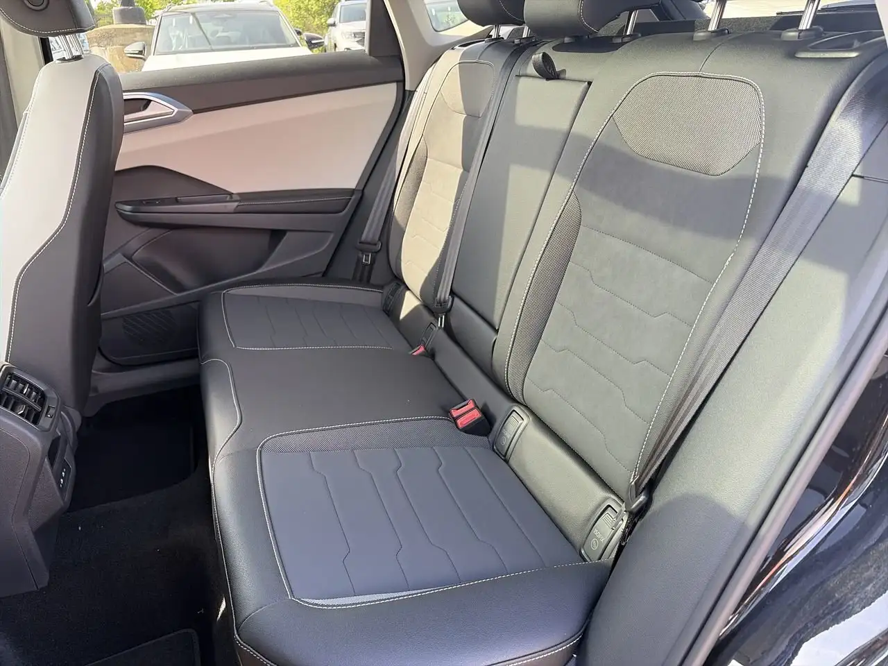 Volkswagen Taos снимка Volkswagen Taos