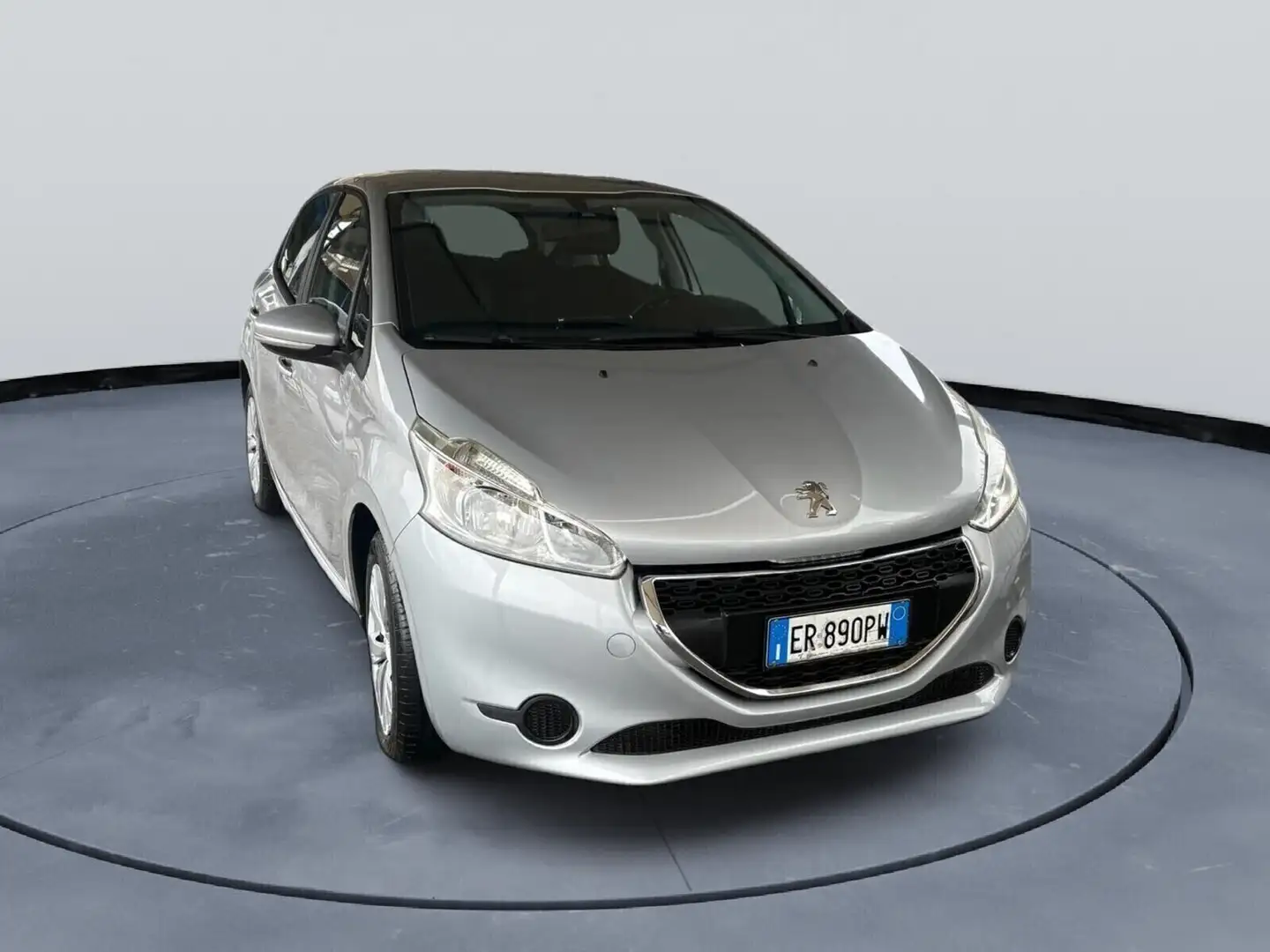 Peugeot 208 1.0 VTi 68 CV 5 porte Active Grijs - 2