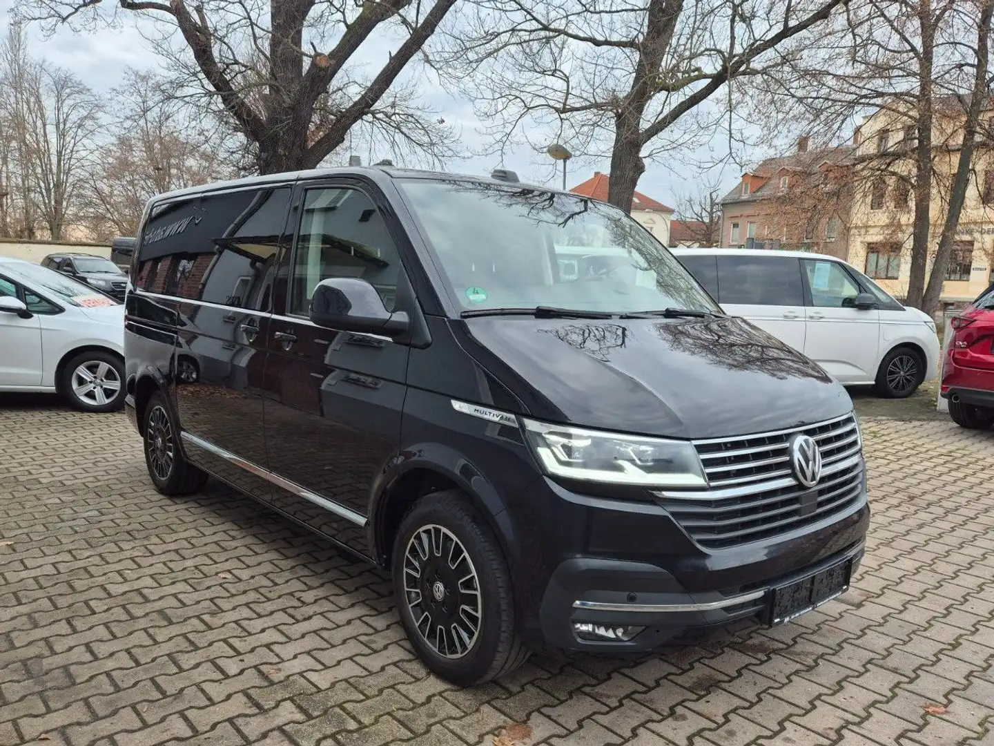 Volkswagen T6 Multivan T6.1 Multivan Gen Six,6 Sitze,LED,Navi,Ahk Schwarz - 2