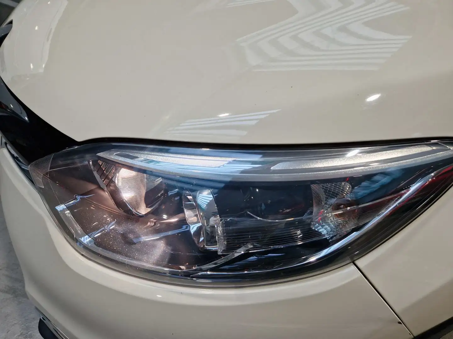 Renault Captur TCe eco2 Energy Zen 90 Beige - 2