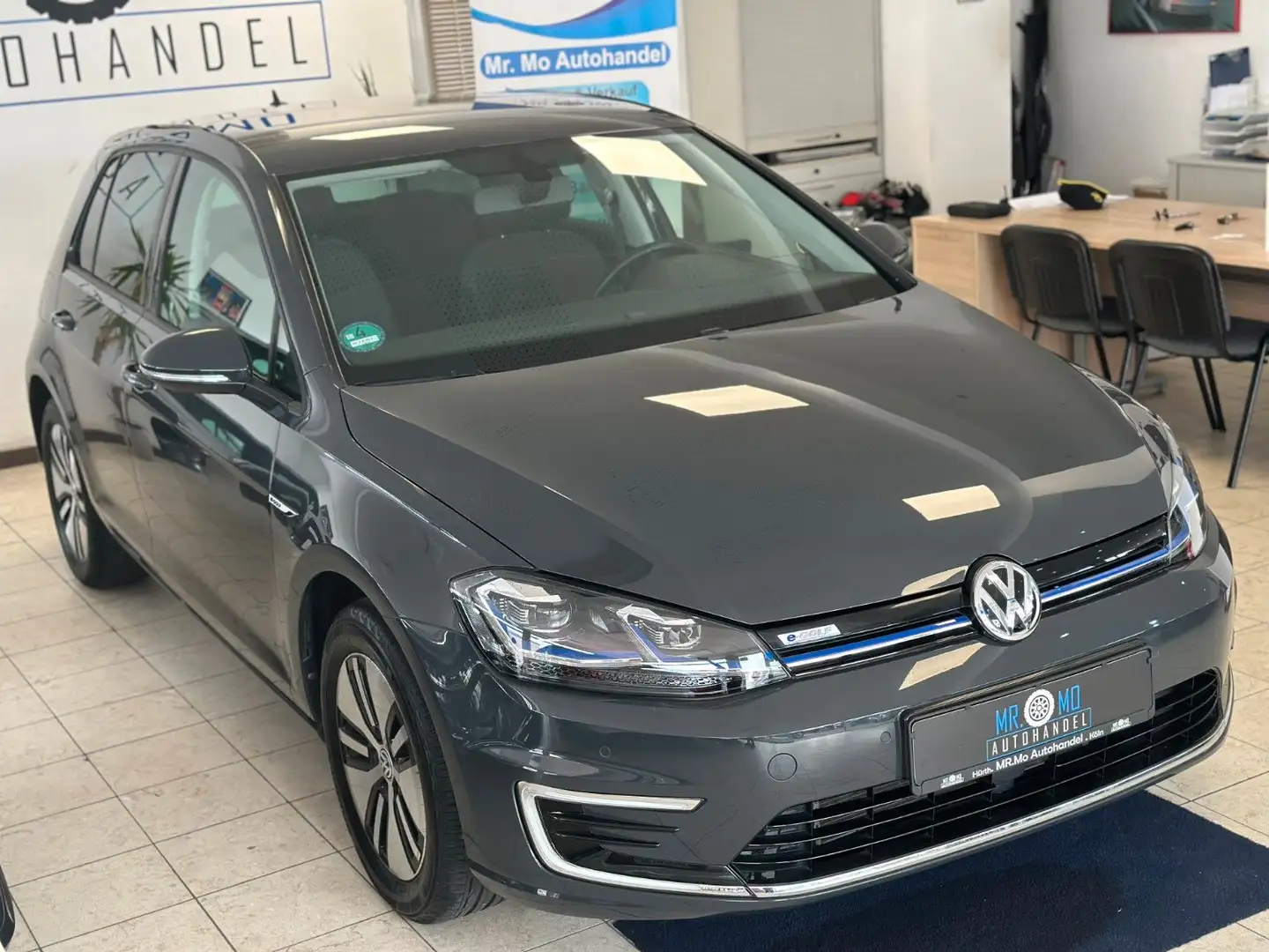 Volkswagen Golf VII Lim. e-Golf°2.Hand°Automatik°Klima°PDC Gris - 2