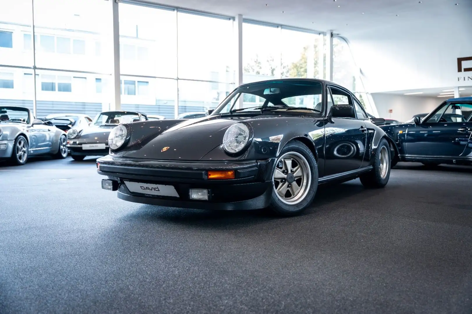 Porsche 911 G-Modell Weissach Edition *Restauriert* Grau - 1