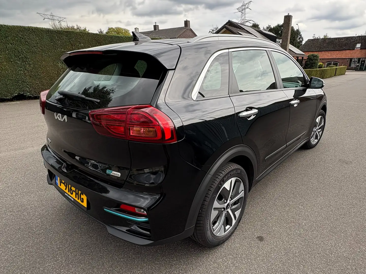 Kia Niro Niro DynamicLine 64 kWh Чорний - 2