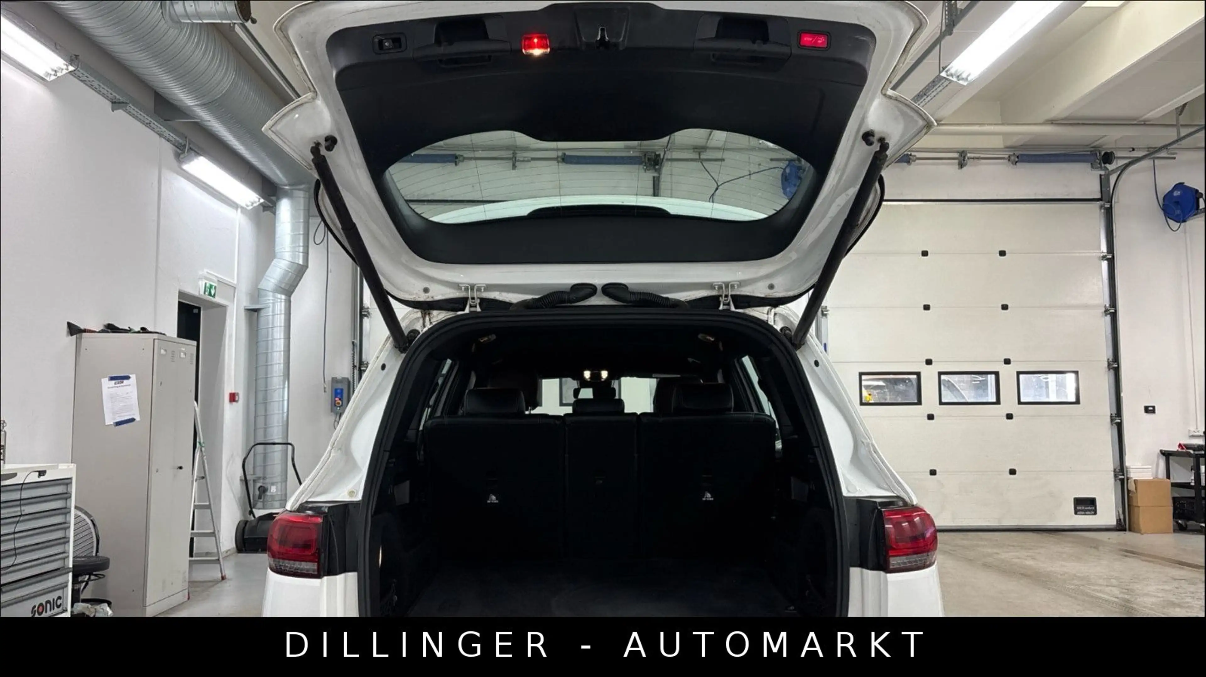 Mercedes-Benz GLB 200 d 8G LED Navi AHK Shz Kamera PDC Tempomat — photo 8