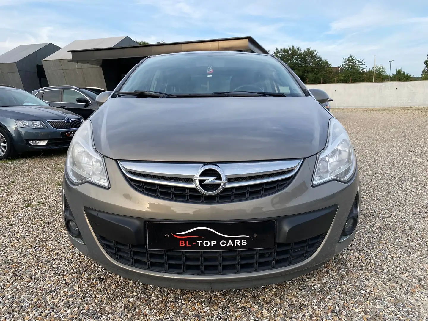 Opel Corsa Cosmo Brun - 2
