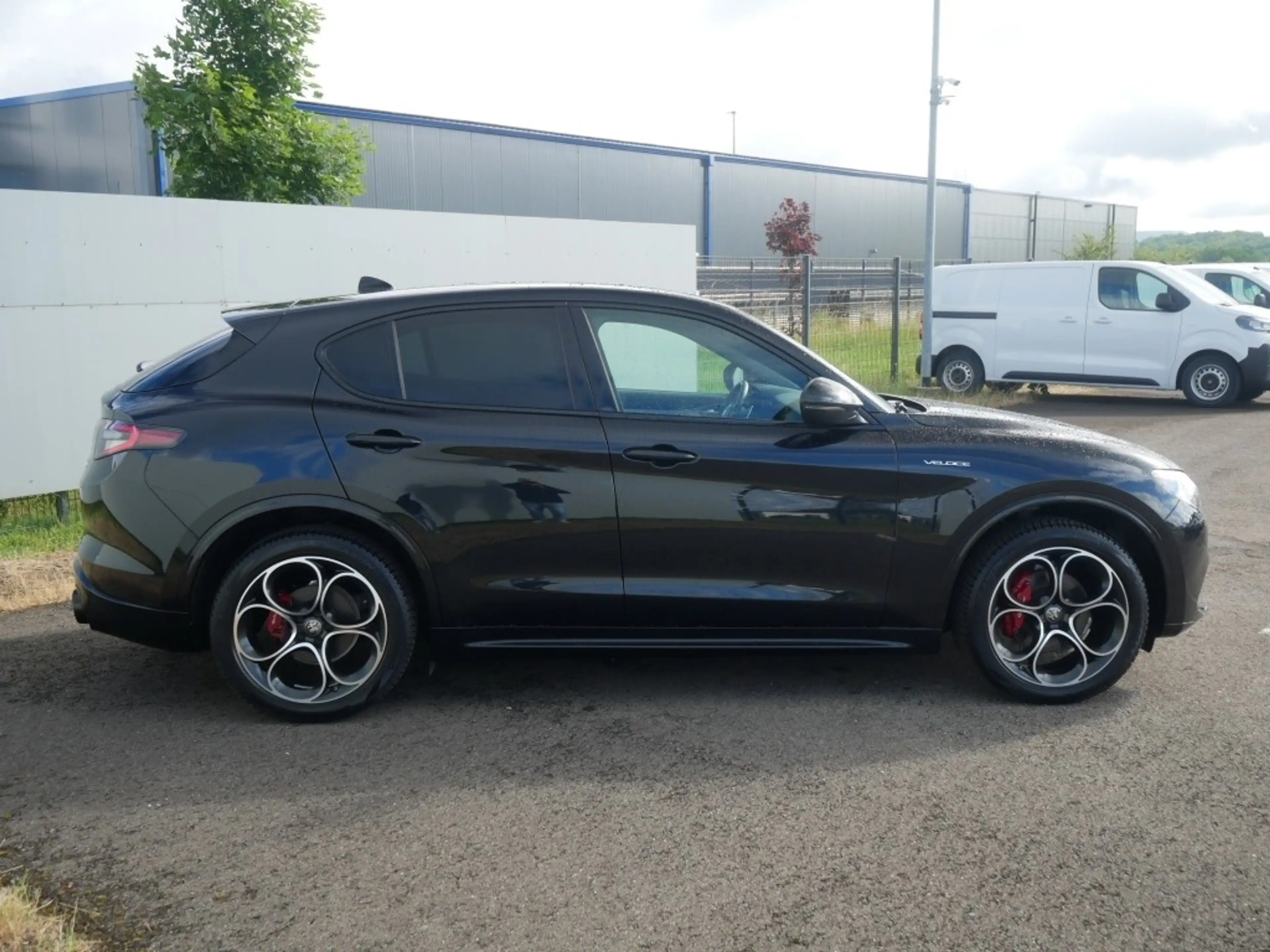 Alfa Romeo Stelvio VELOCE 2.2 DIESEL 16V 210 PS AT8 Q4 TECHNOLOGIE AH — photo 2