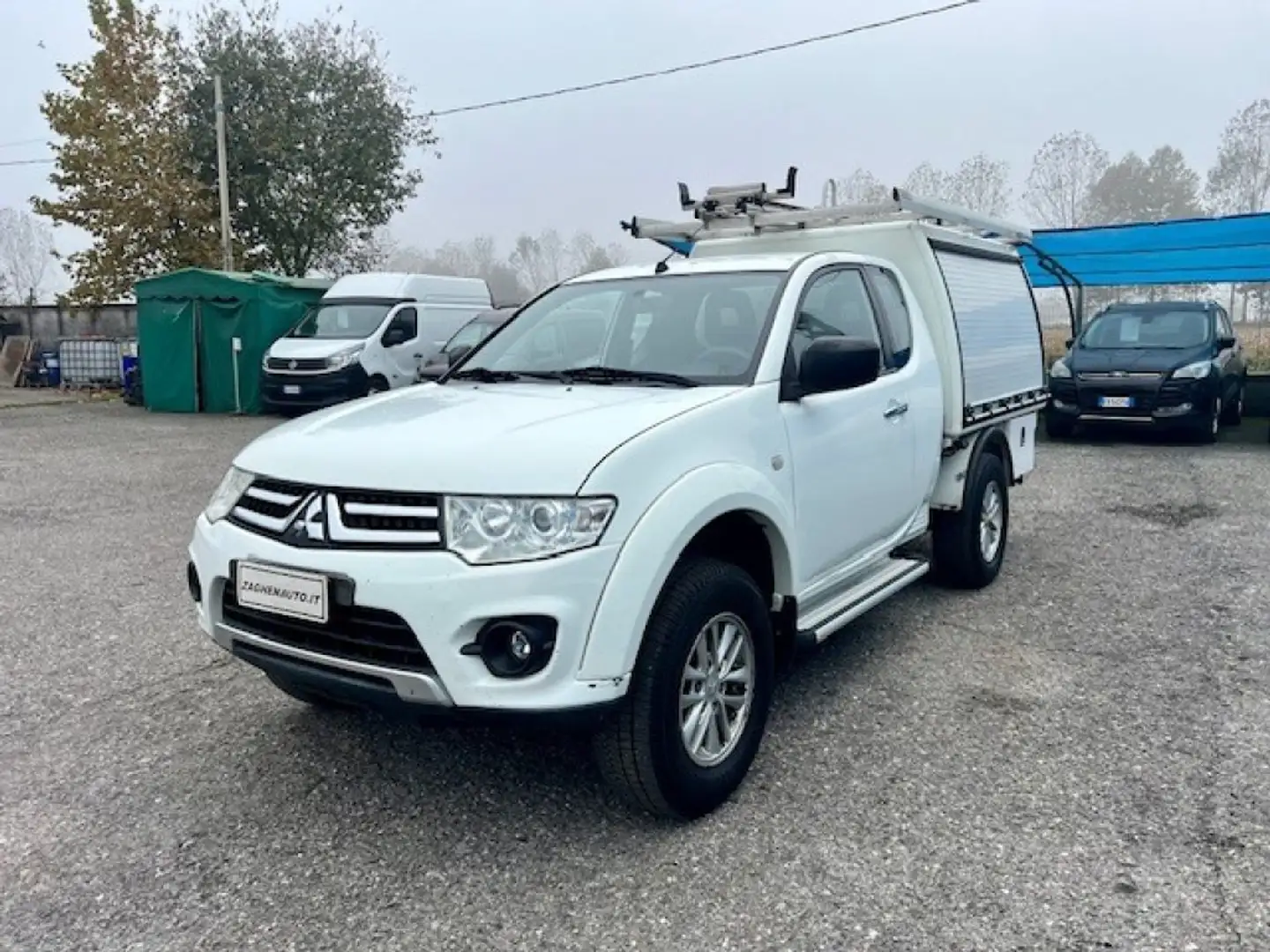 Mitsubishi L200 2.5 DI-D/178CV DC Intense Plus DPF-ATTREZZATO+IVA Blanco - 2