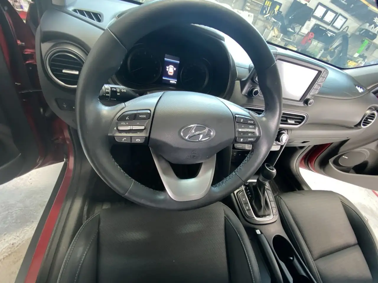Hyundai KONA снимка Hyundai KONA