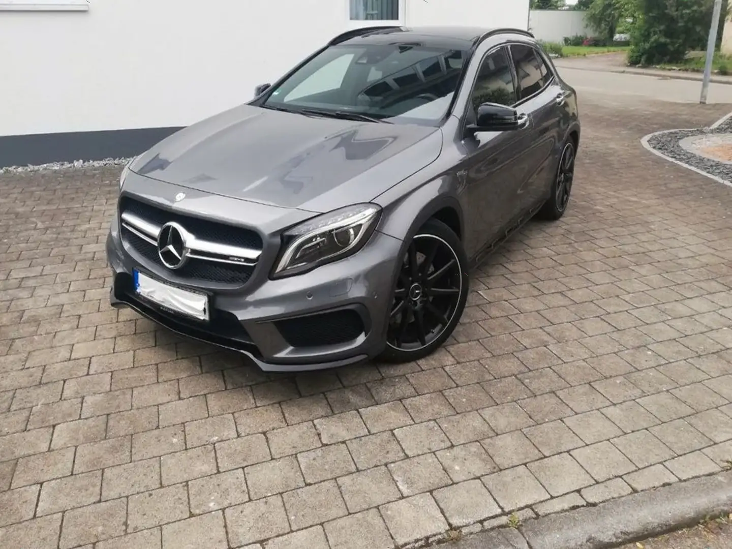 Mercedes-Benz GLA 45 AMG AMG GLA 45 4Matic AMG Speedshift 7G-DCT Gris - 1