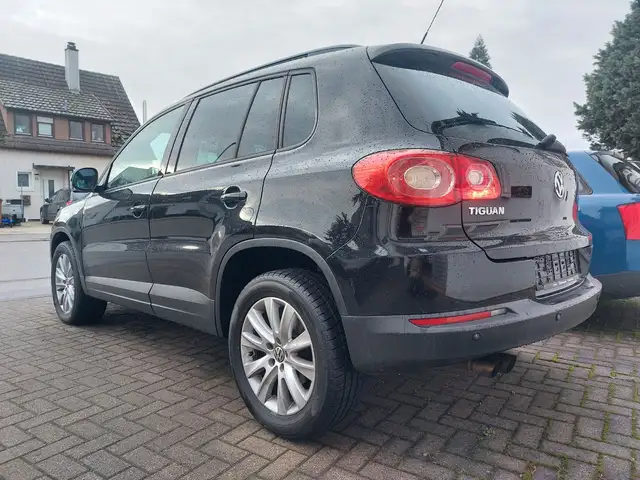 Volkswagen Tiguan TIGUAN 1.4 TSI*NAVI*SHZ*PDC*EURO5*2'HAND