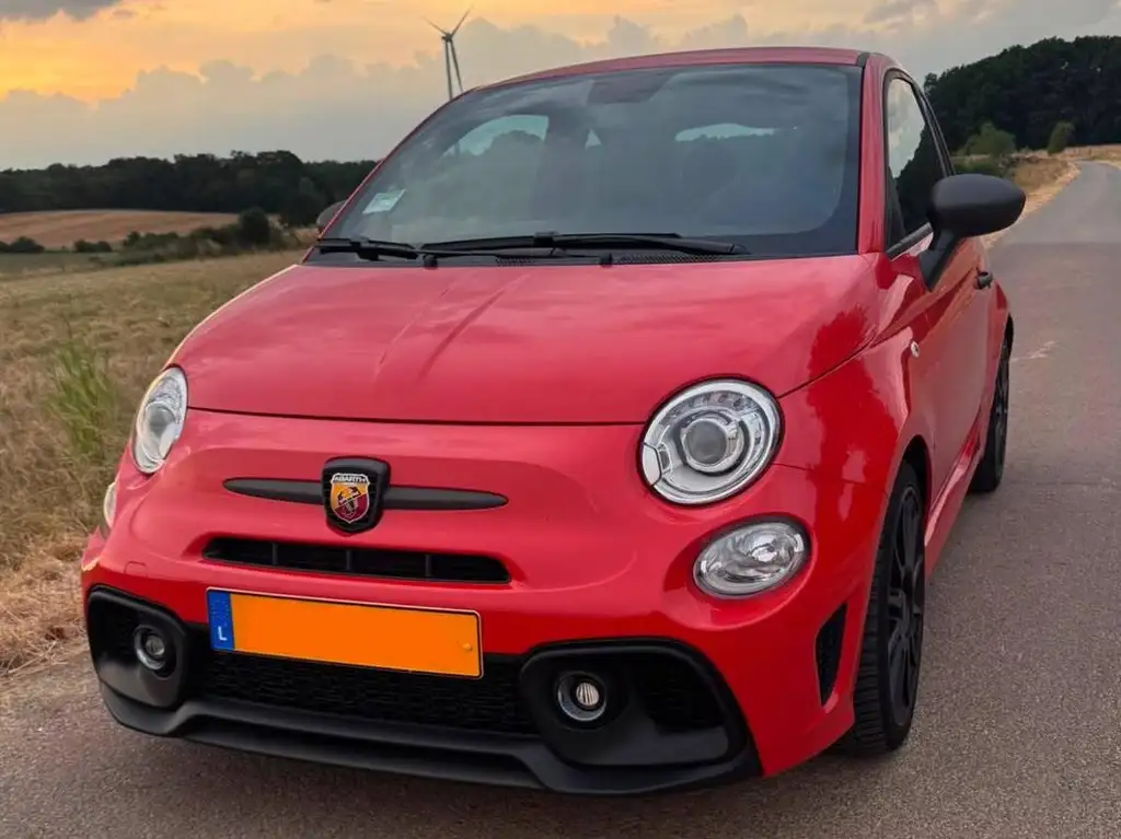 Abarth 695 2024 из Европы — купить под ключ