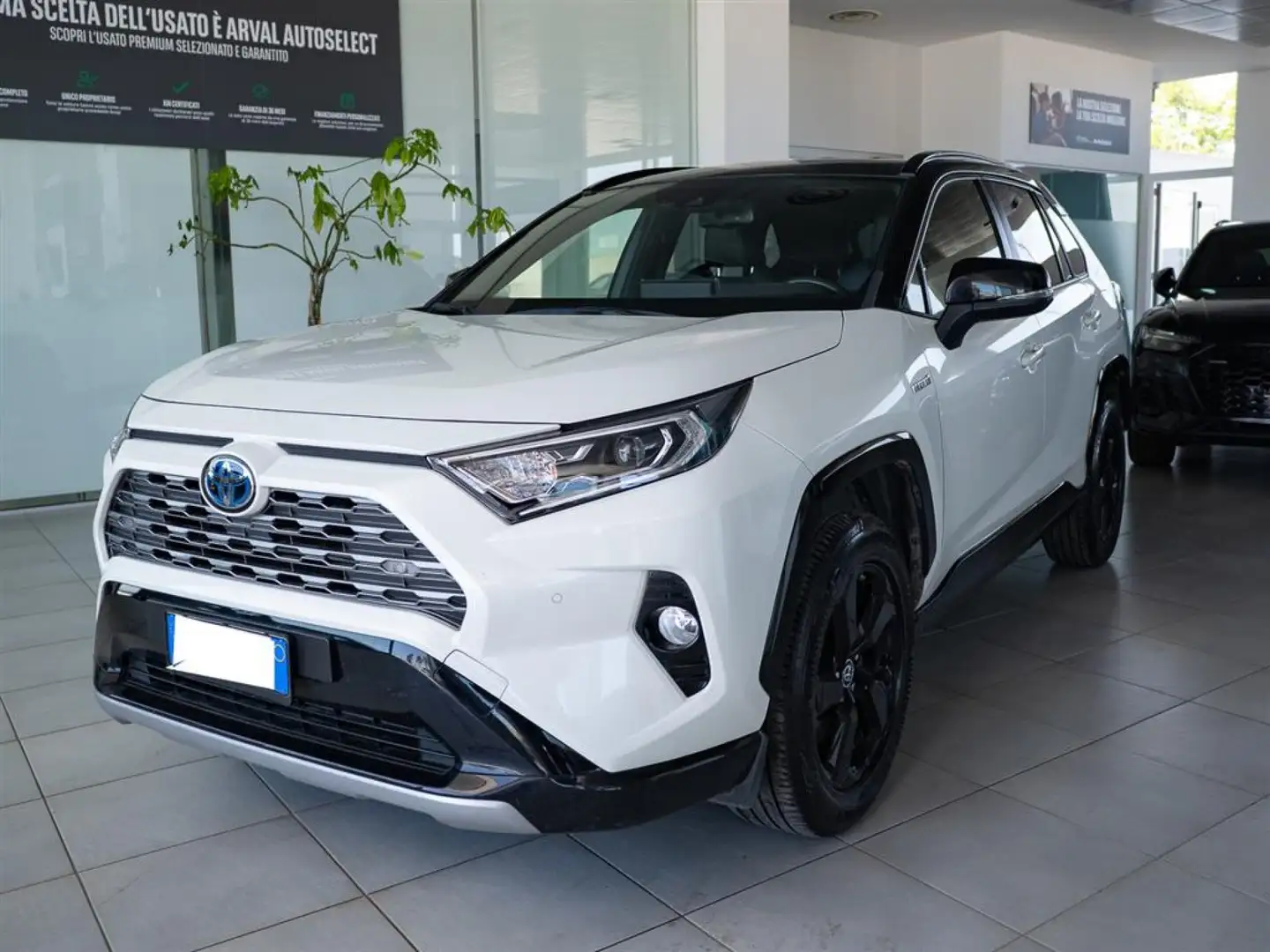 Toyota RAV 4 Hybrid 4x2 Style 36 mesi di garanzia Bianco - 1