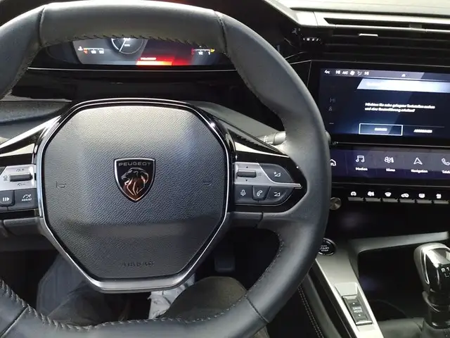 Peugeot 308 view 7