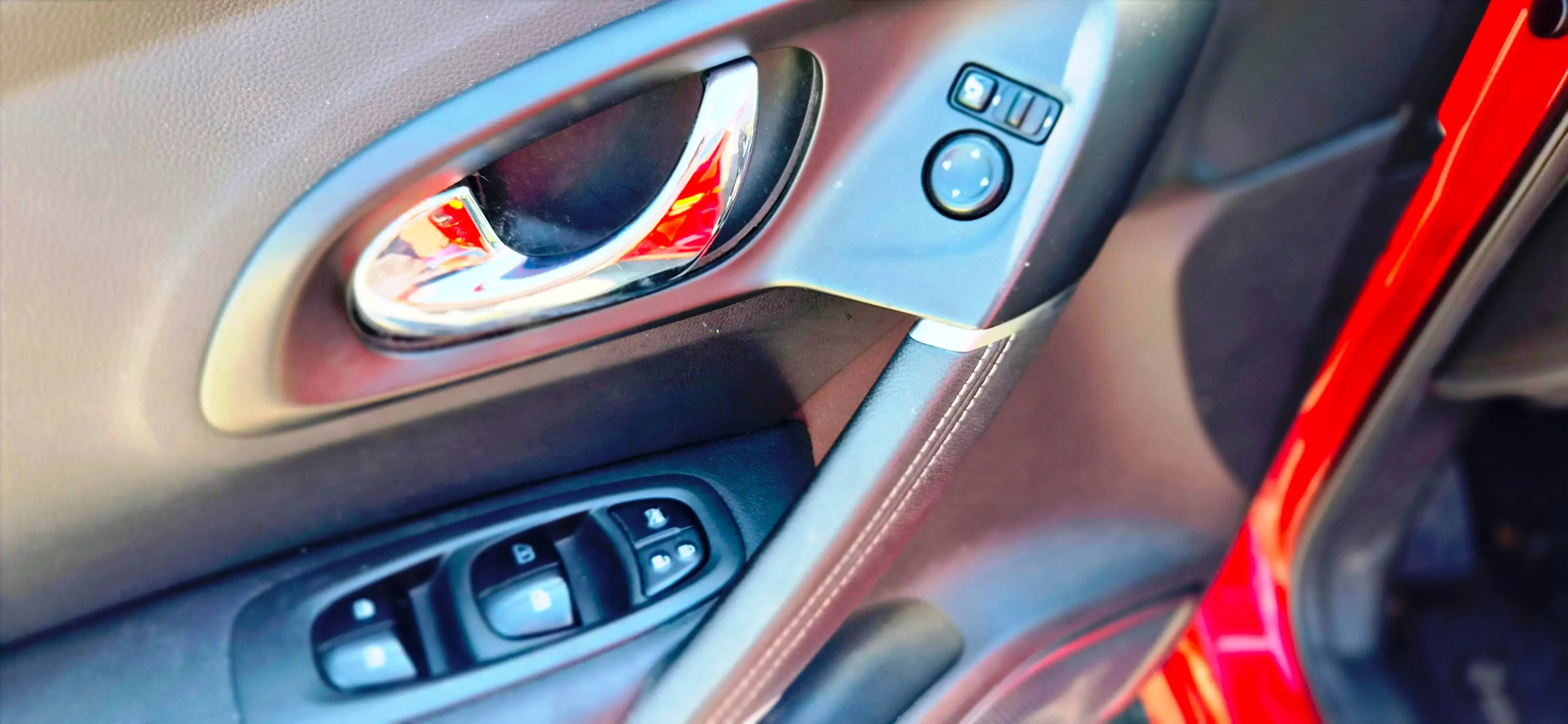Renault Kadjar Bose Edition/2Hand/Teilleder/Panoramadach/Anhängerkupplung /Navi/Kamera/Allwetterreifen/ — photo 22