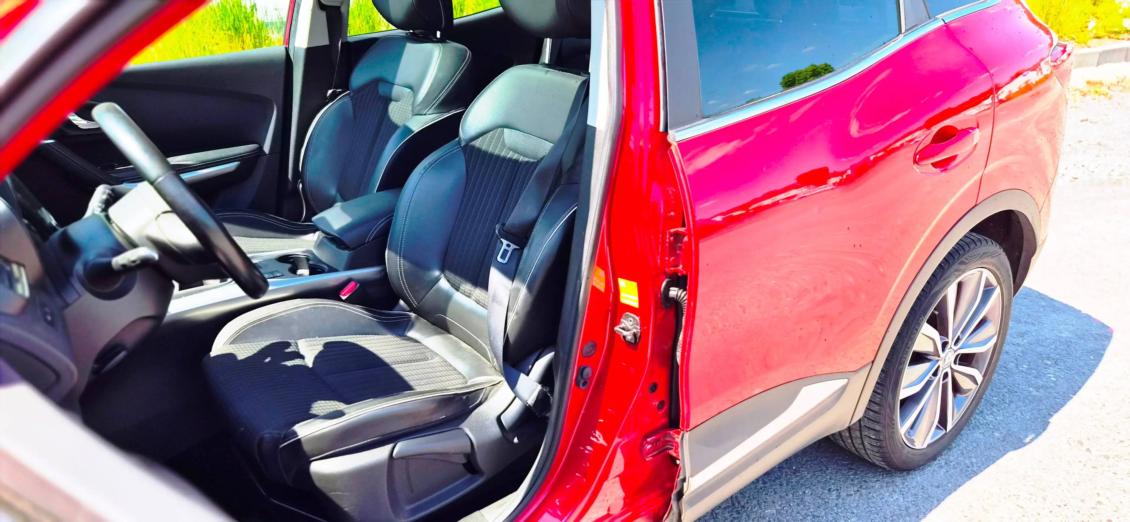 Renault Kadjar Bose Edition/2Hand/Teilleder/Panoramadach/Anhängerkupplung /Navi/Kamera/Allwetterreifen/ — photo 11