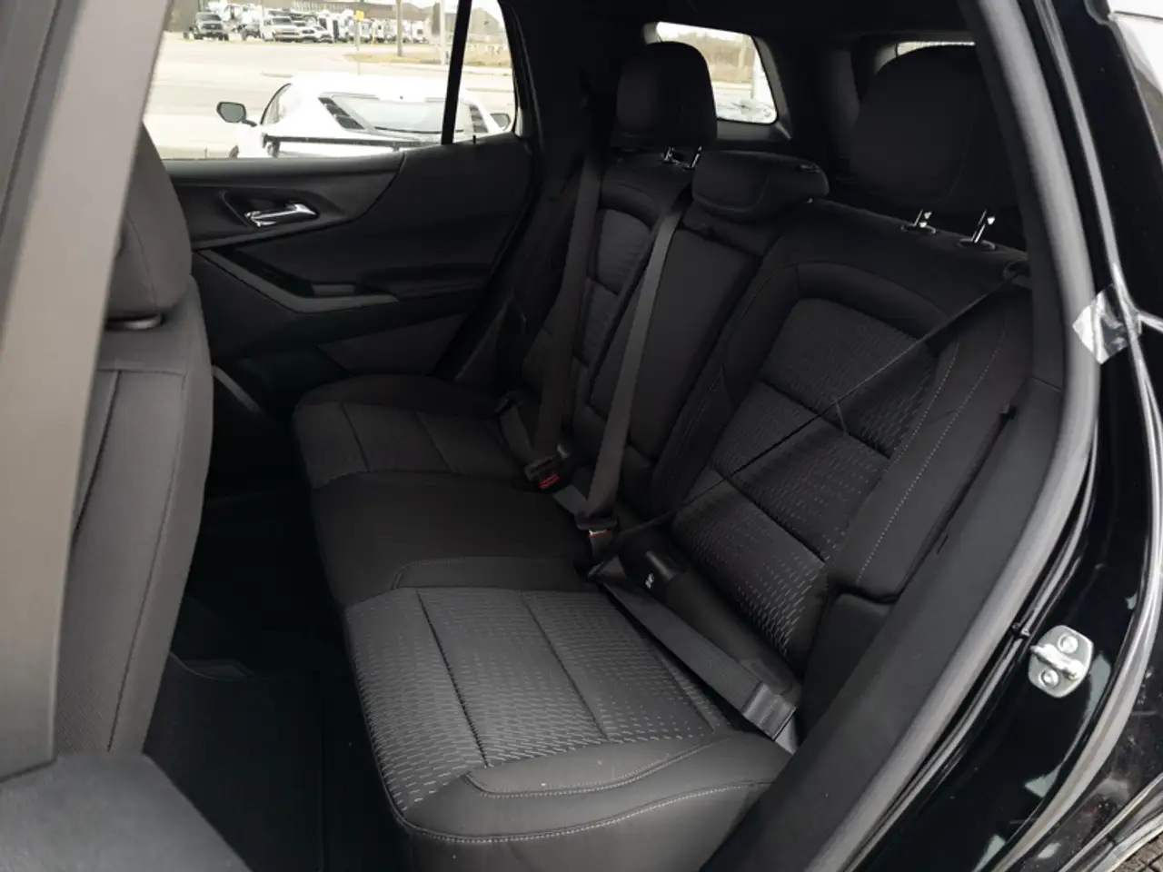 Chevrolet Equinox снимка Chevrolet Equinox