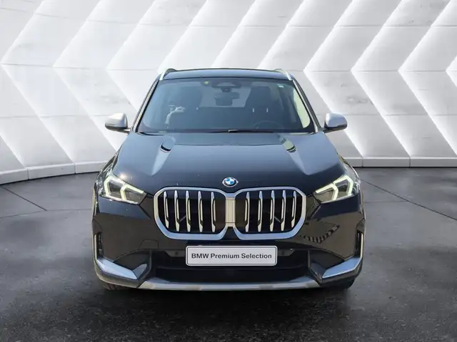 BMW X1 view 2