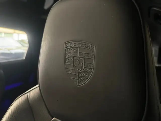 Porsche Cayenne view 14