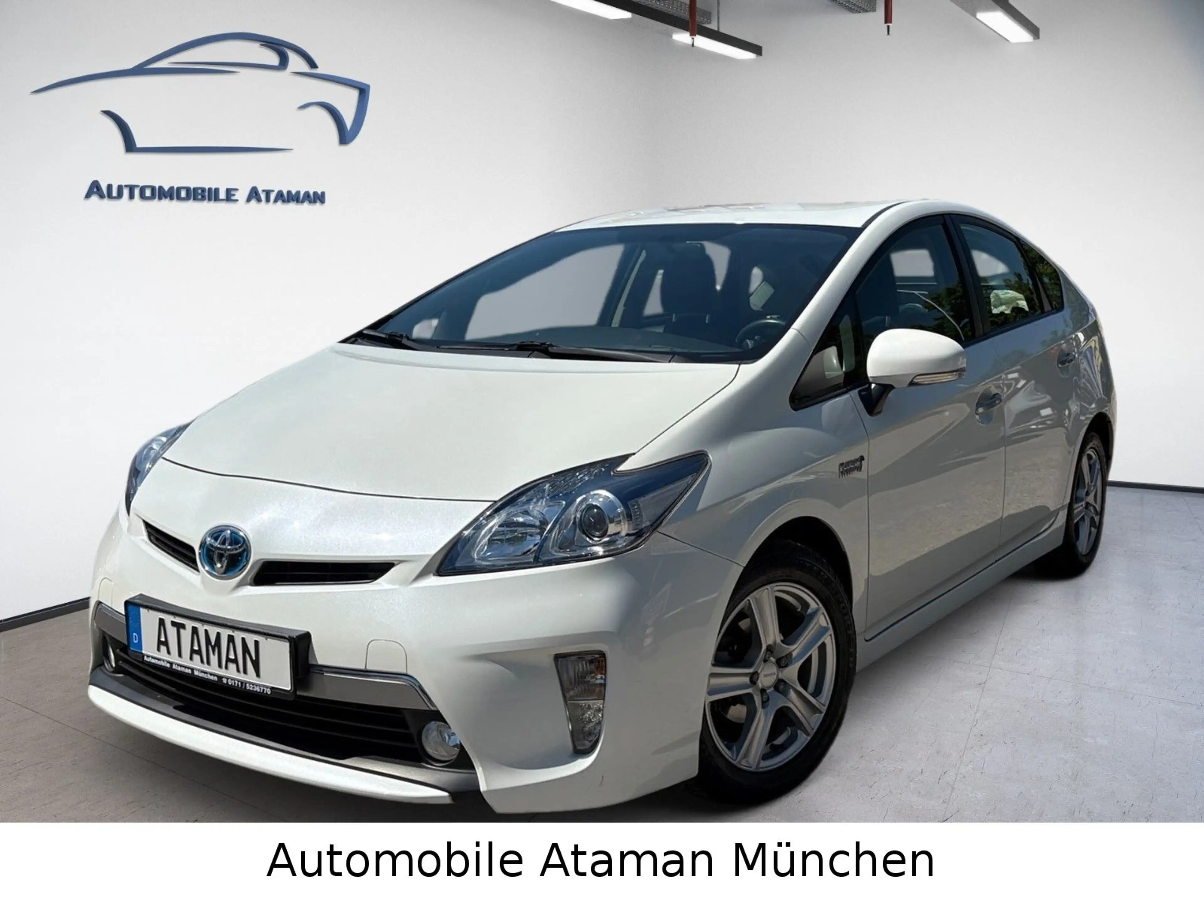 Toyota Prius 1.8 Plug-in Hybrid Life Aut. / 1.Hand