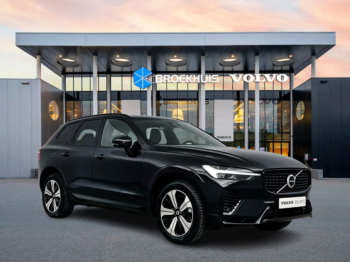 Volvo XC60 T6 Recharge Plus Dark | 19" Allseason | Sportstoel Schwarz - 2