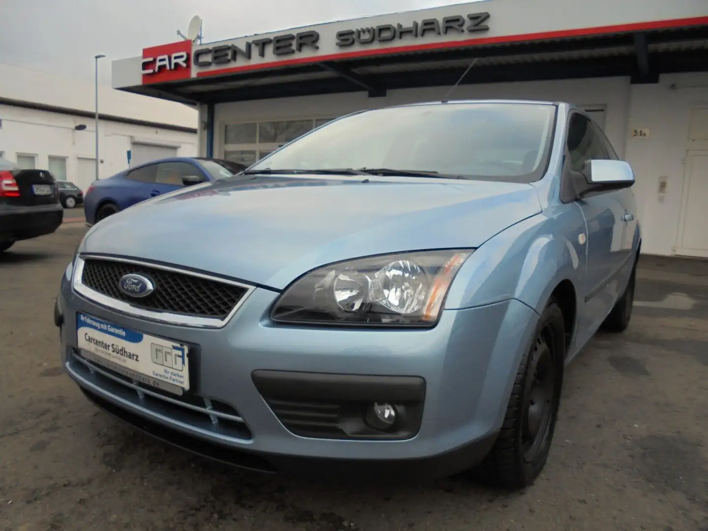 Ford Focus Lim. Sport Blau - 1