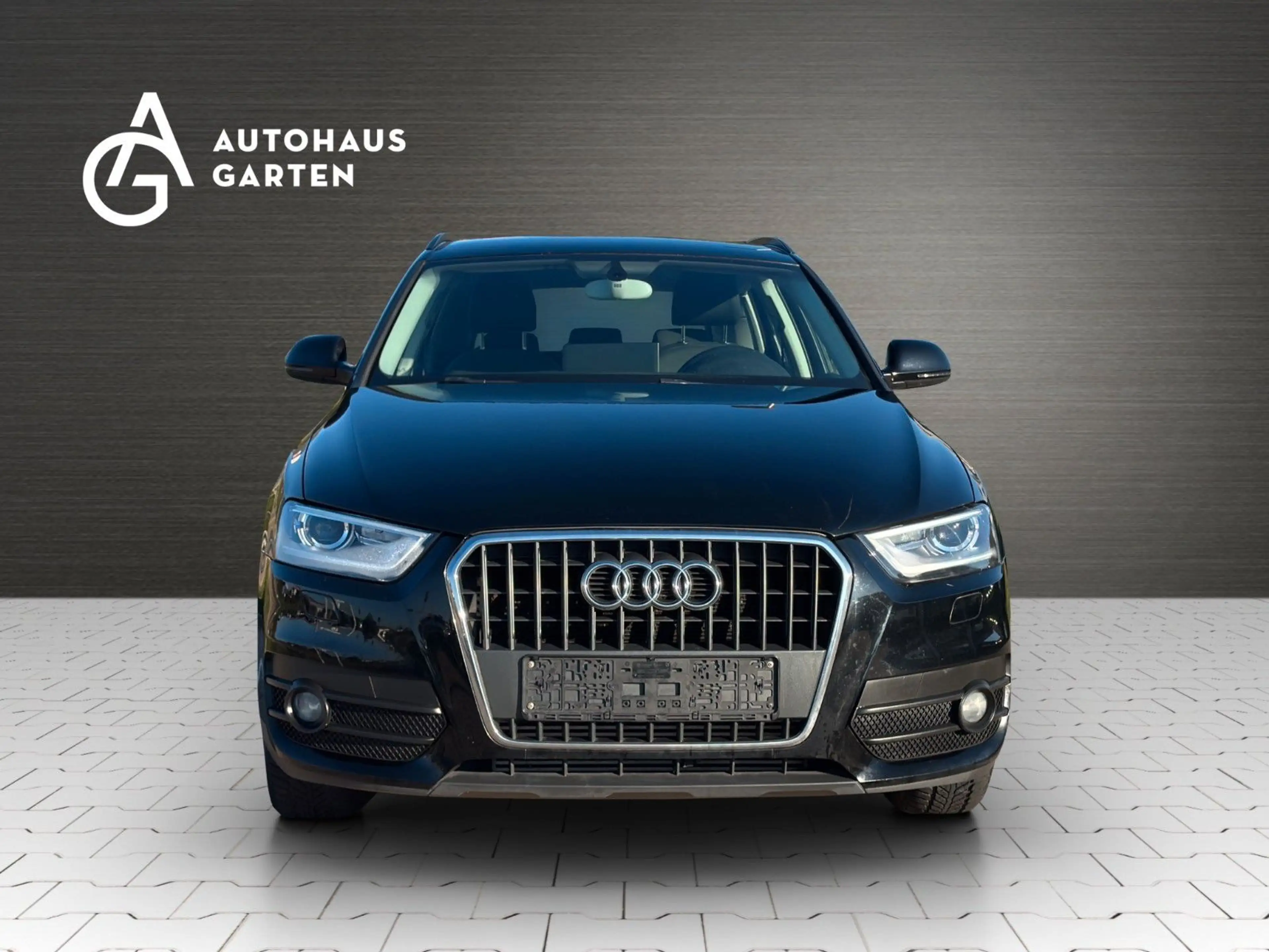Audi Q3 2.0 TDI Xenon Navi SHZ PDC AHK — photo 10