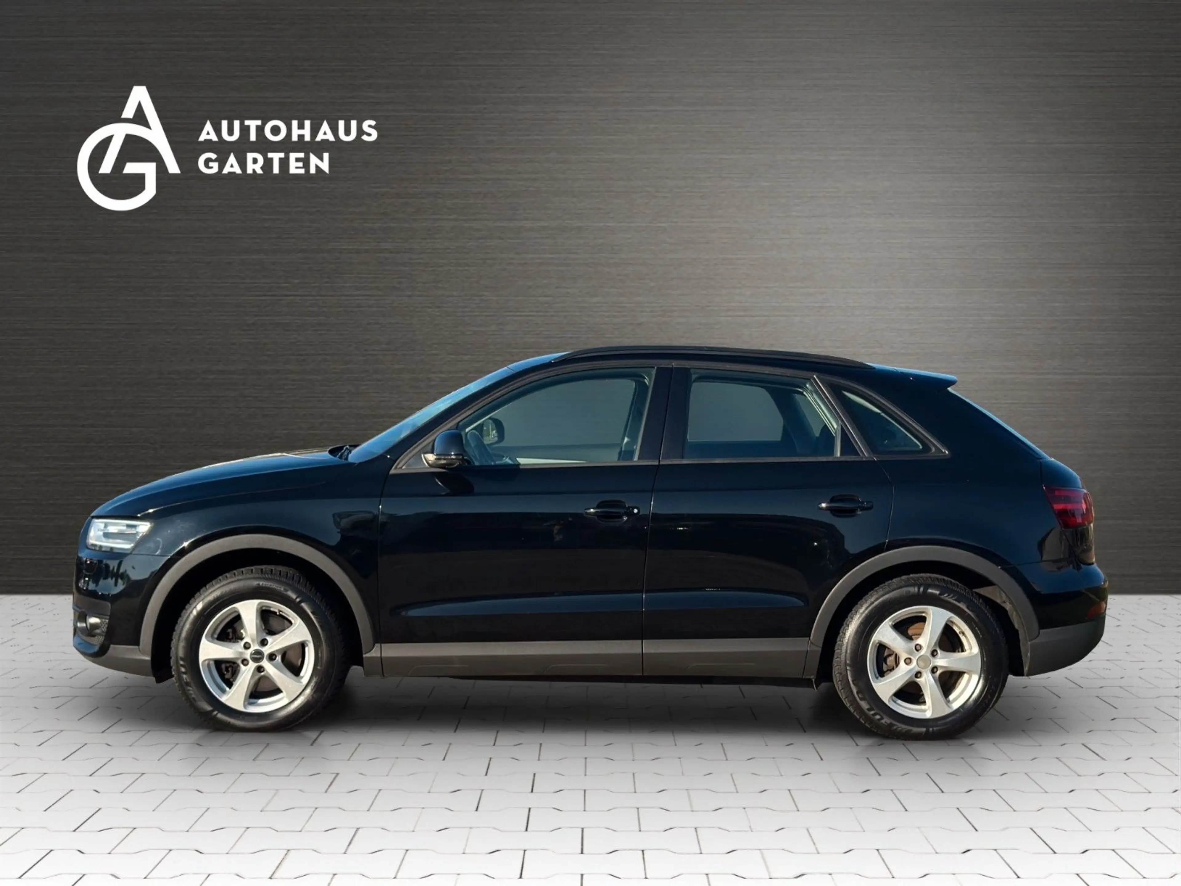 Audi Q3 2.0 TDI Xenon Navi SHZ PDC AHK — photo 2