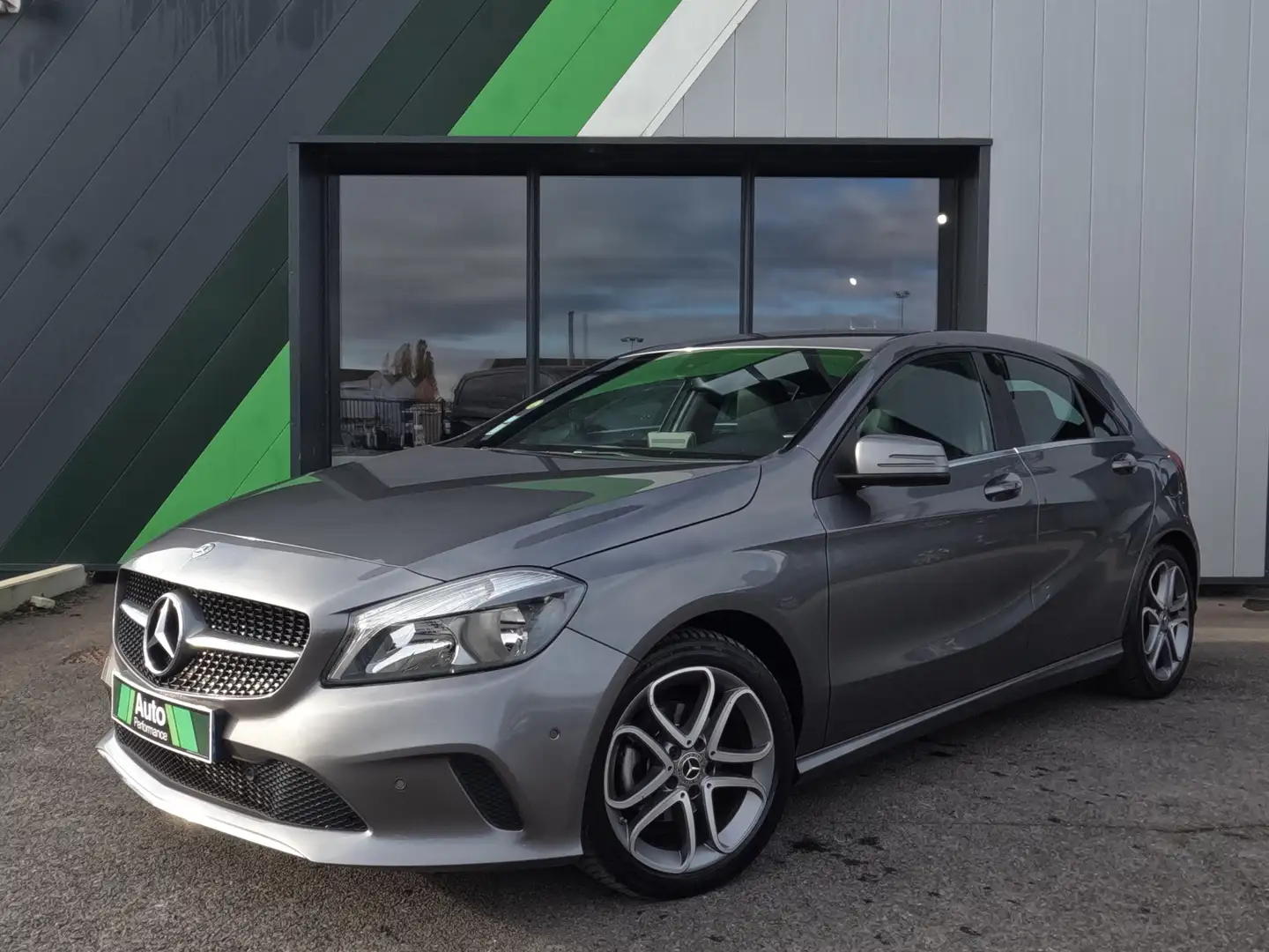 Mercedes-Benz A 180 180 d Inspiration Grigio - 1