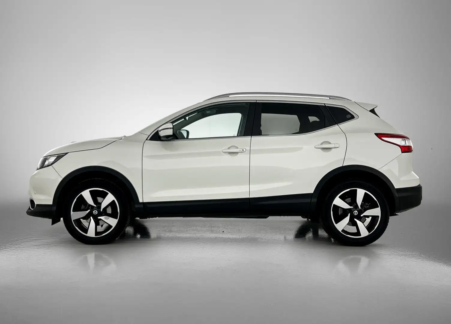 Nissan Qashqai 1.2 N-Connecta Wit - 2