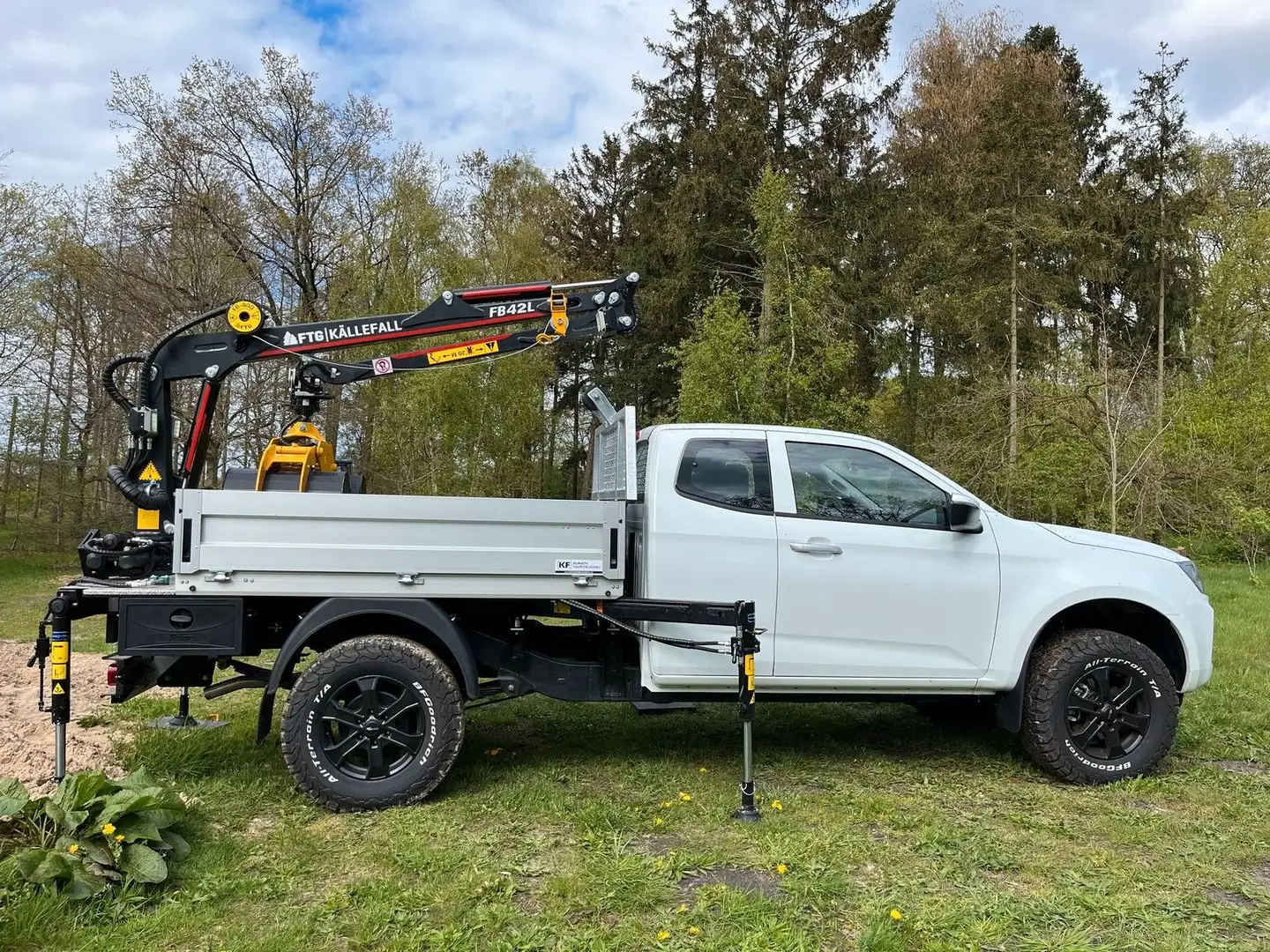 Isuzu D-Max Space Cab L AT BIG-MAX Forstkran Greifer Blanc - 2