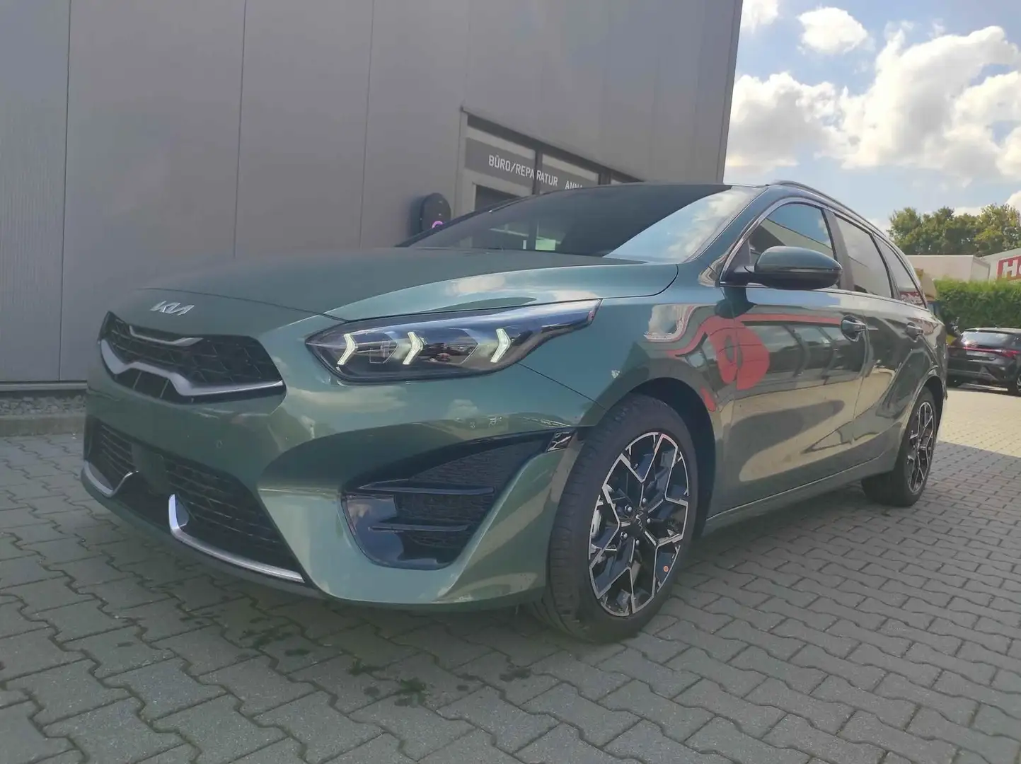 Kia Ceed SW / cee'd SW Ceed SW GT Line*LED*Navi*Shzg*PDC*Cam*17Zoll*ACC Grün - 1