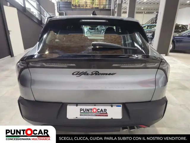 Alfa Romeo Junior view 5