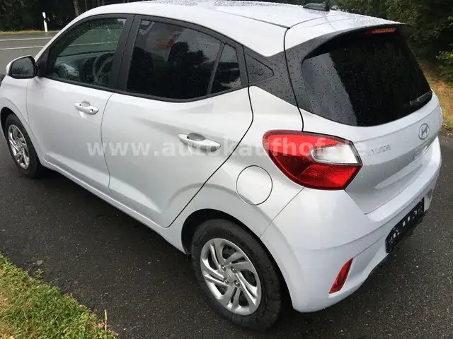 Hyundai I10 view 5