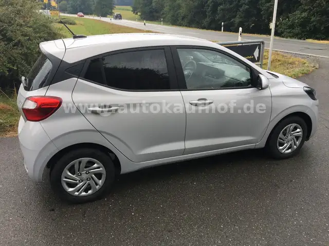 Hyundai I10 view 8
