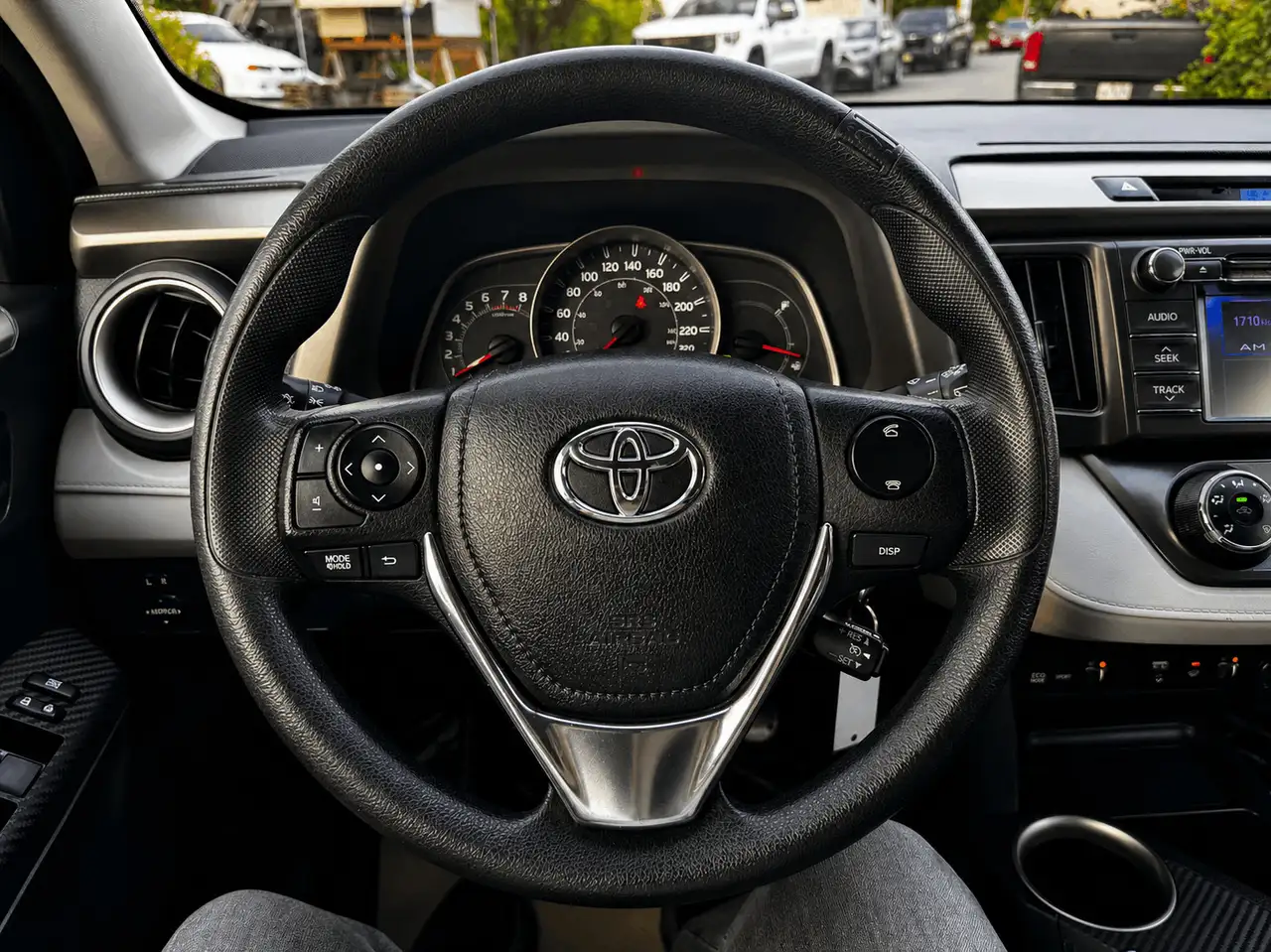 Toyota RAV 4 снимка Toyota RAV 4