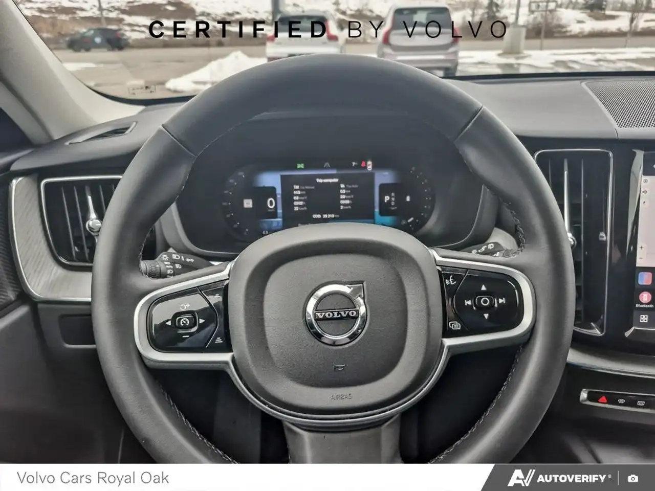 Volvo XC60 снимка Volvo XC60