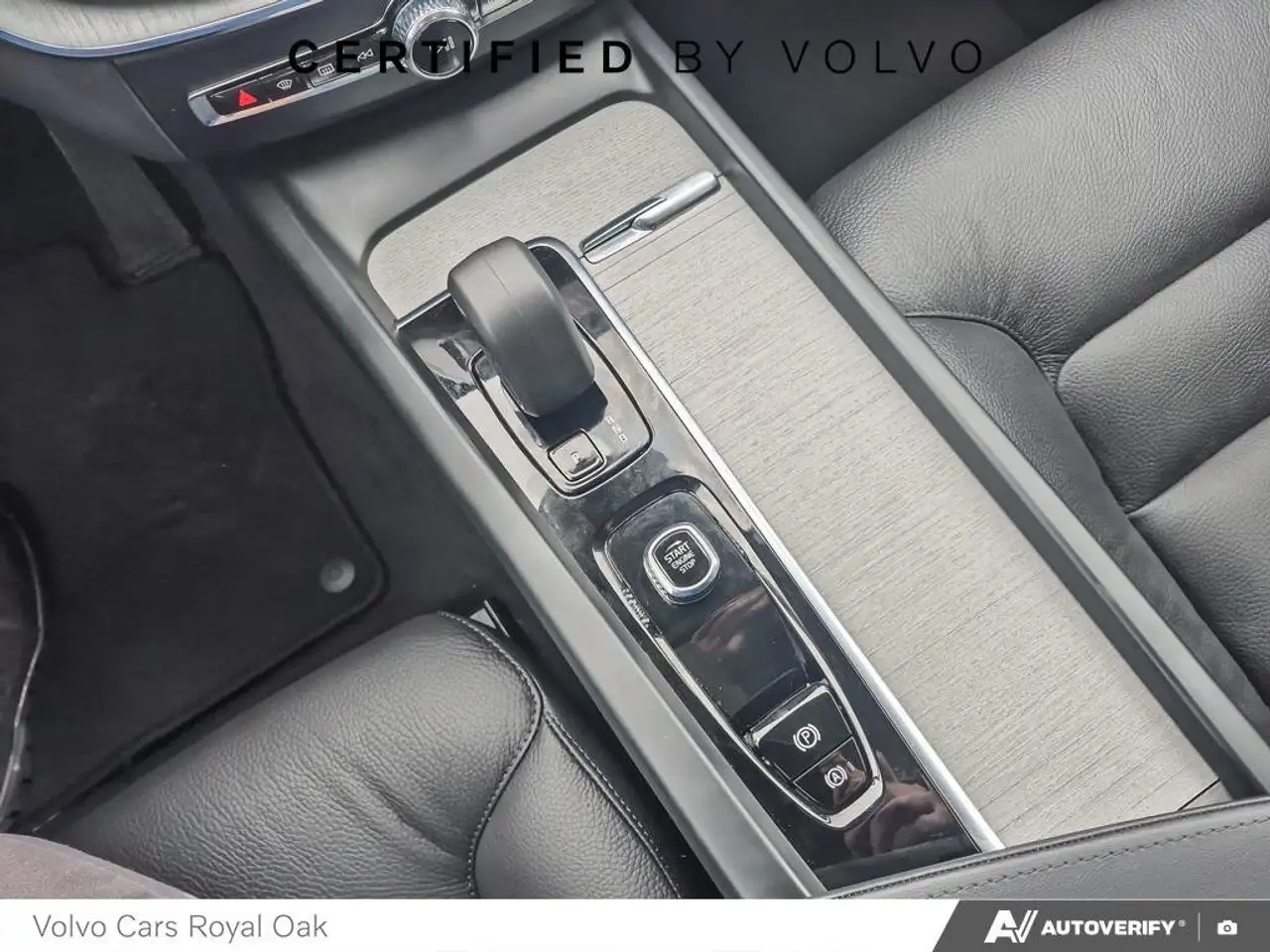 Volvo XC60 снимка Volvo XC60