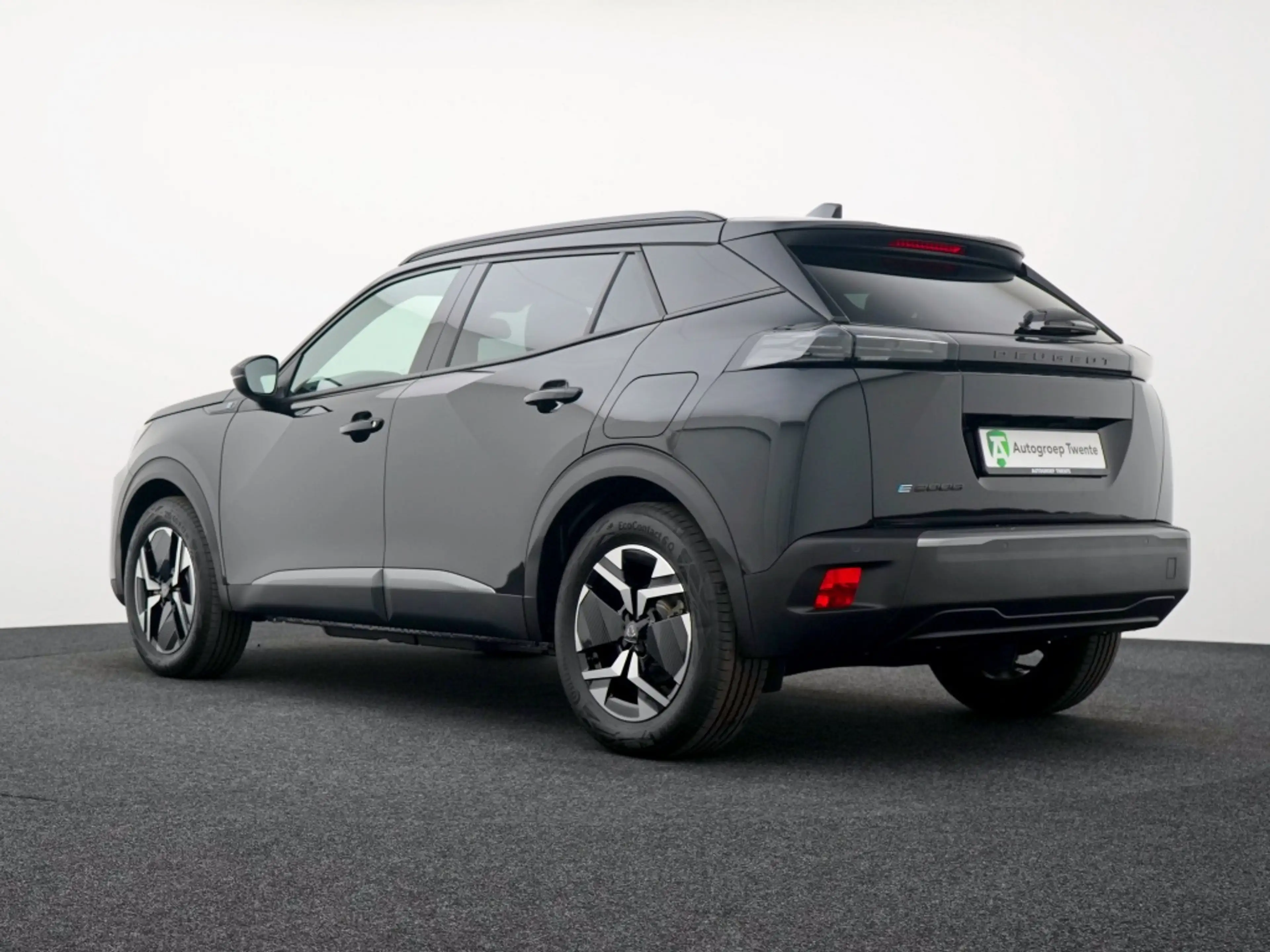 Peugeot e-2008 EV Allure 54 kWh - Private lease 549 pm — photo 8