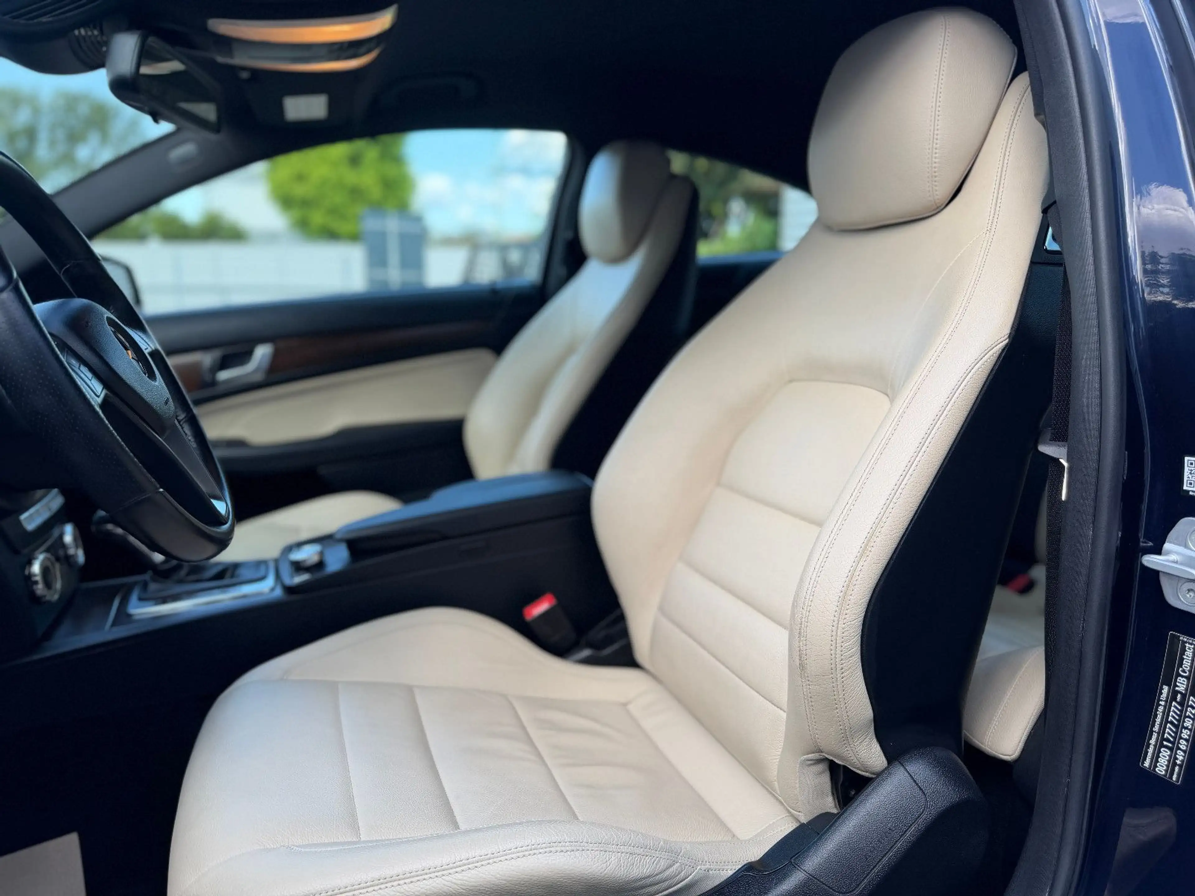 Mercedes-Benz C 350 C Coupe 350 CGI BlueEfficiency COMAND Bi-Xenon — photo 9