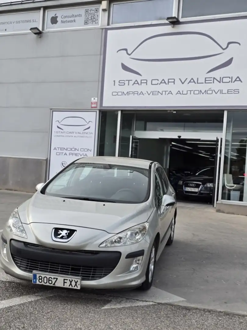 Peugeot 308 1.6HDI FAP Sport Gris - 2