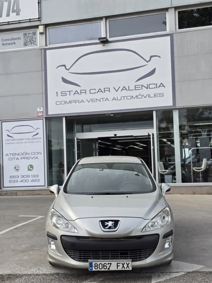 Peugeot 308 1.6HDI FAP Sport Gris - 1