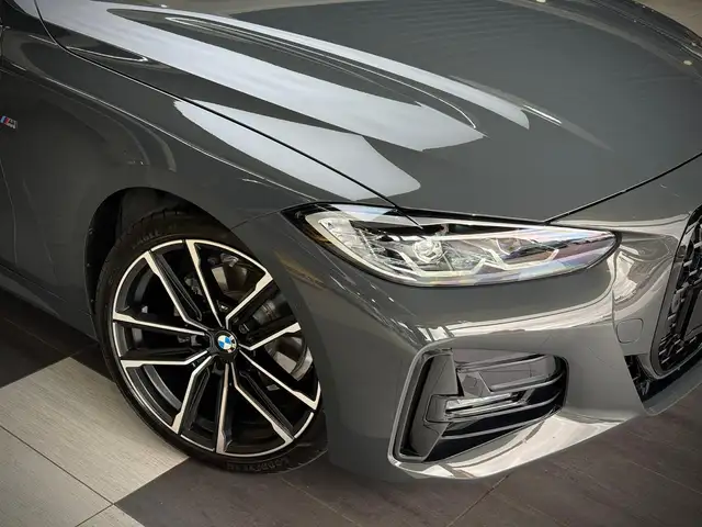 BMW 4 Series view 5