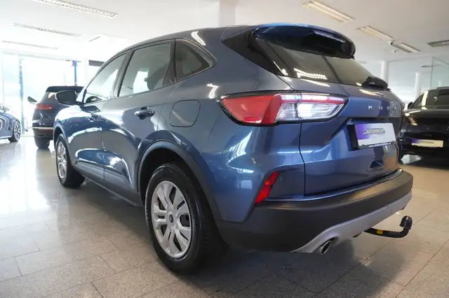 Ford Kuga view 4
