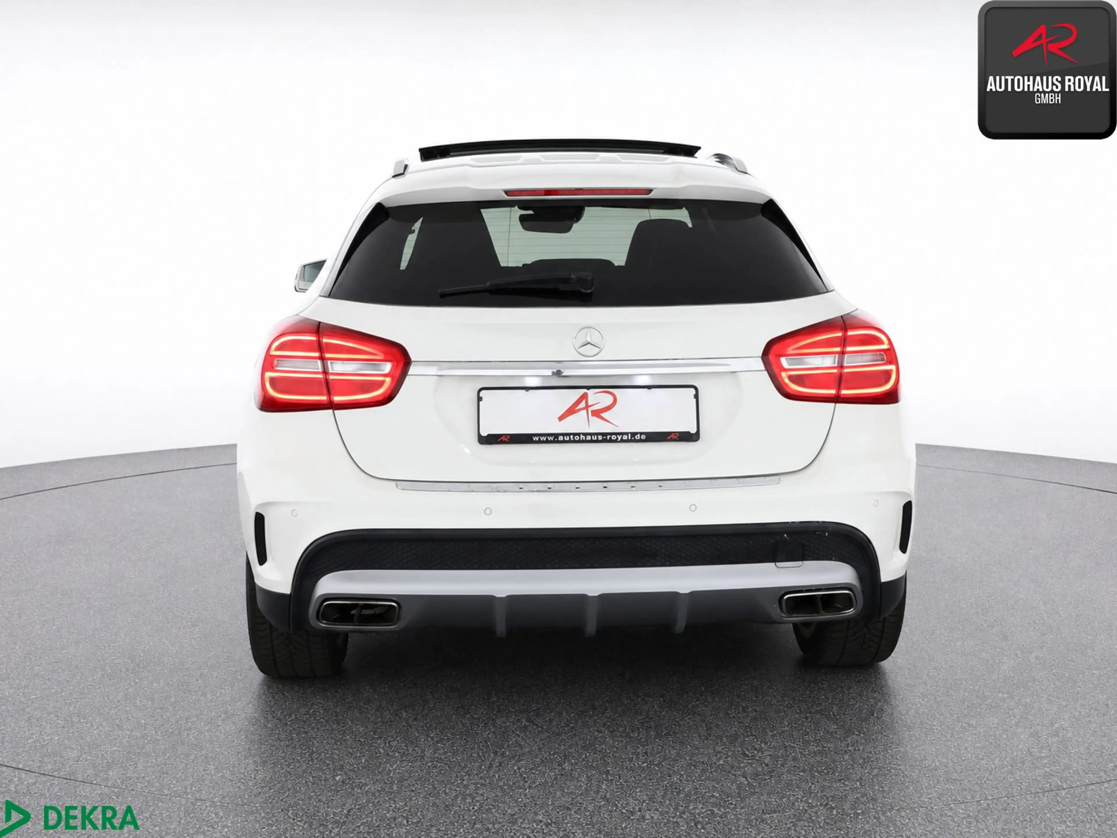 Mercedes-Benz GLA 45 AMG GLA 45 AMG PERFORMANCE 4M PANO,KEYLESS,COMAND — photo 4