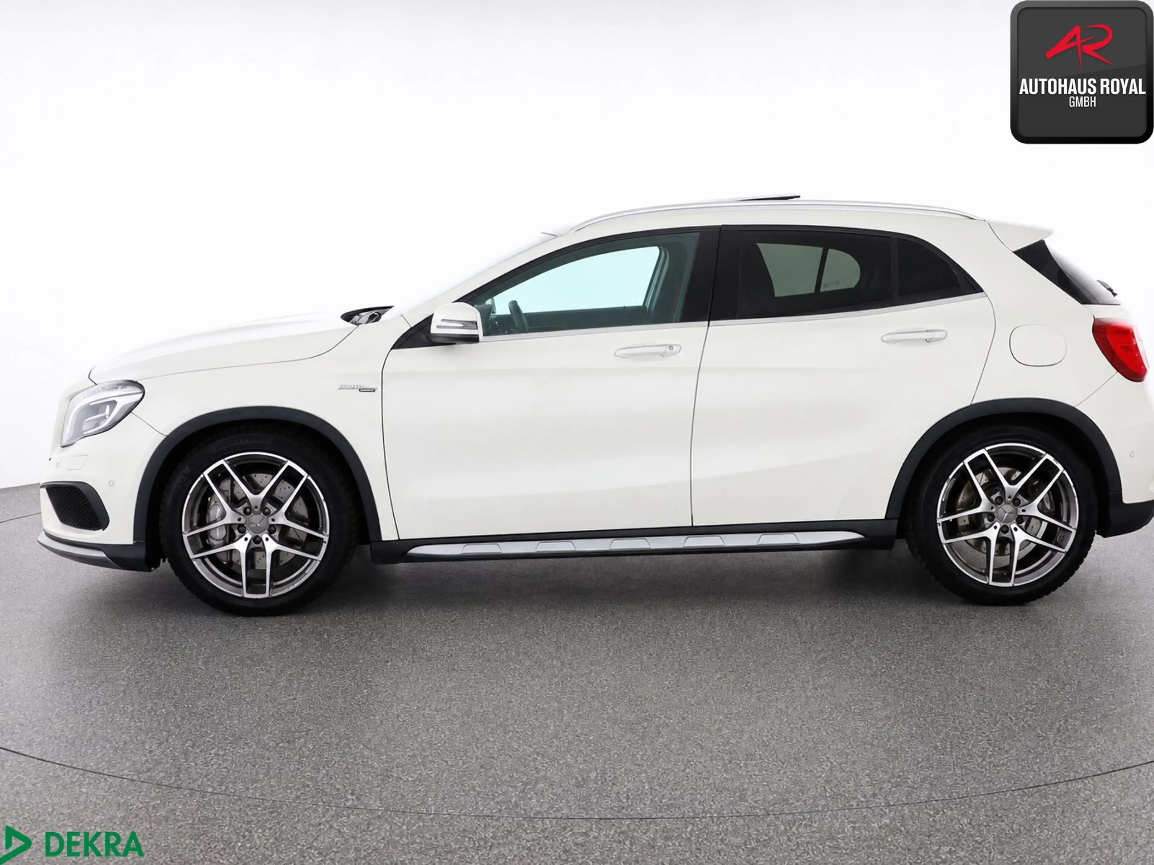 Mercedes-Benz GLA 45 AMG GLA 45 AMG PERFORMANCE 4M PANO,KEYLESS,COMAND — photo 2