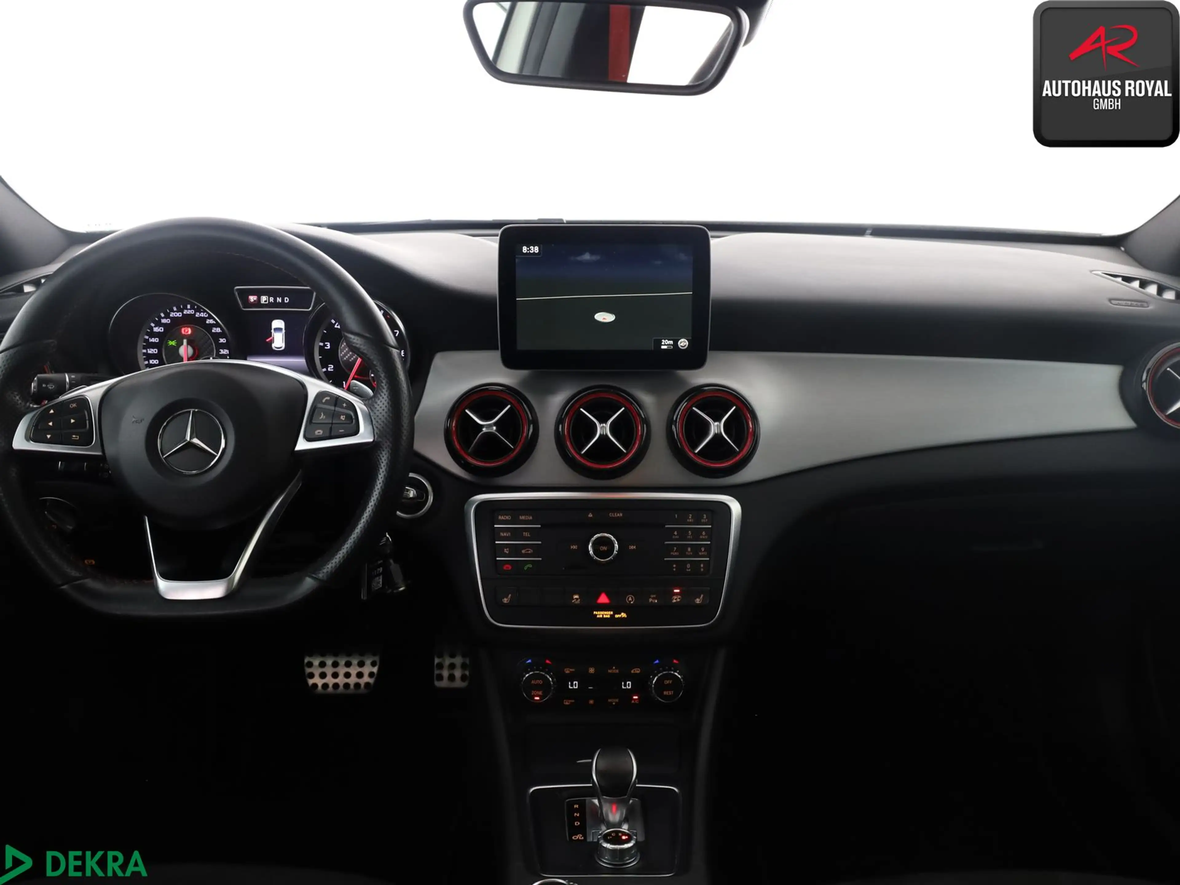 Mercedes-Benz GLA 45 AMG GLA 45 AMG PERFORMANCE 4M PANO,KEYLESS,COMAND — photo 9