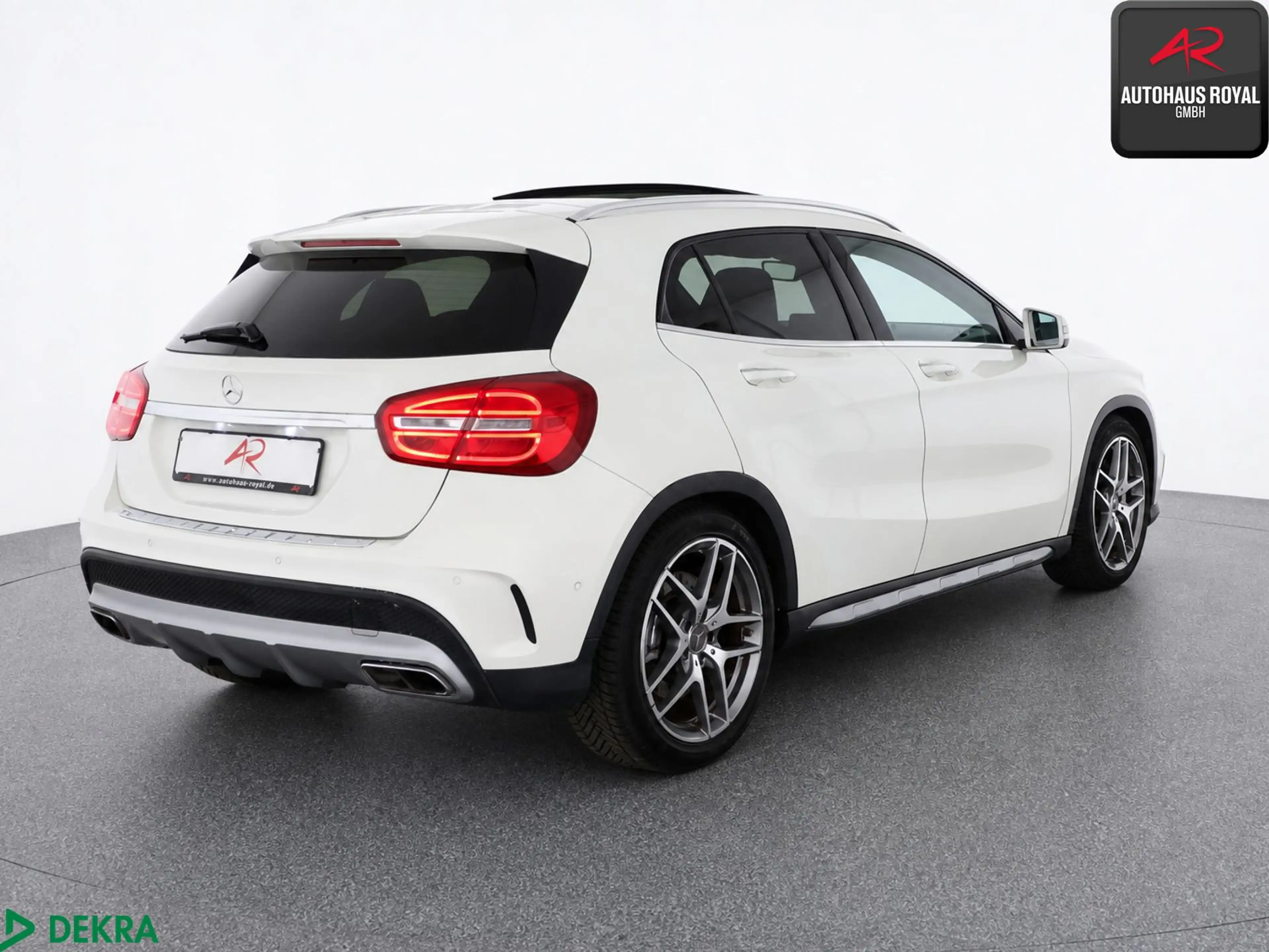 Mercedes-Benz GLA 45 AMG GLA 45 AMG PERFORMANCE 4M PANO,KEYLESS,COMAND — photo 5