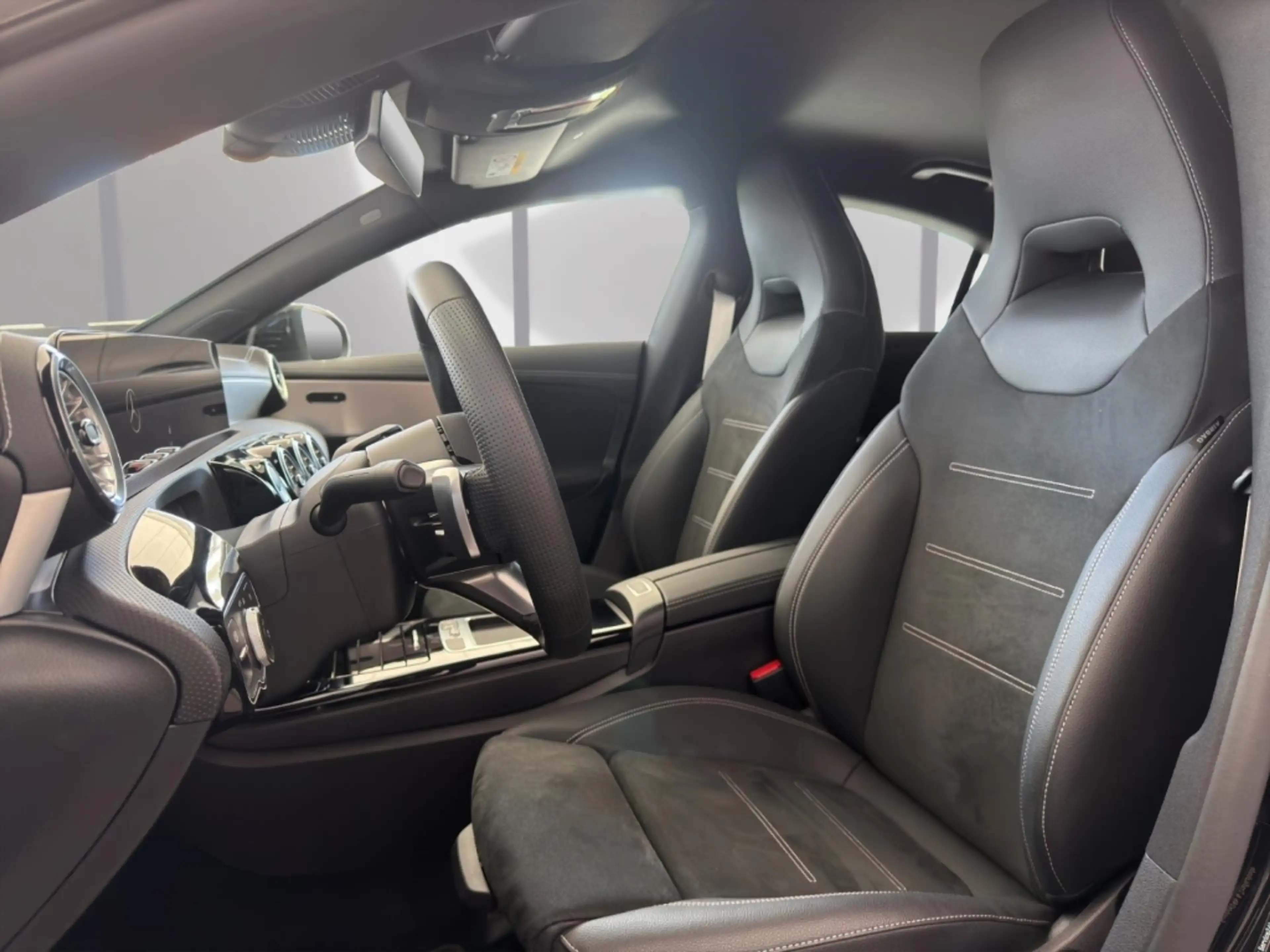 Mercedes-Benz CLA 200 d AMG LINE ADVANCED PLUS DISTR+MULTIBEAM — photo 5