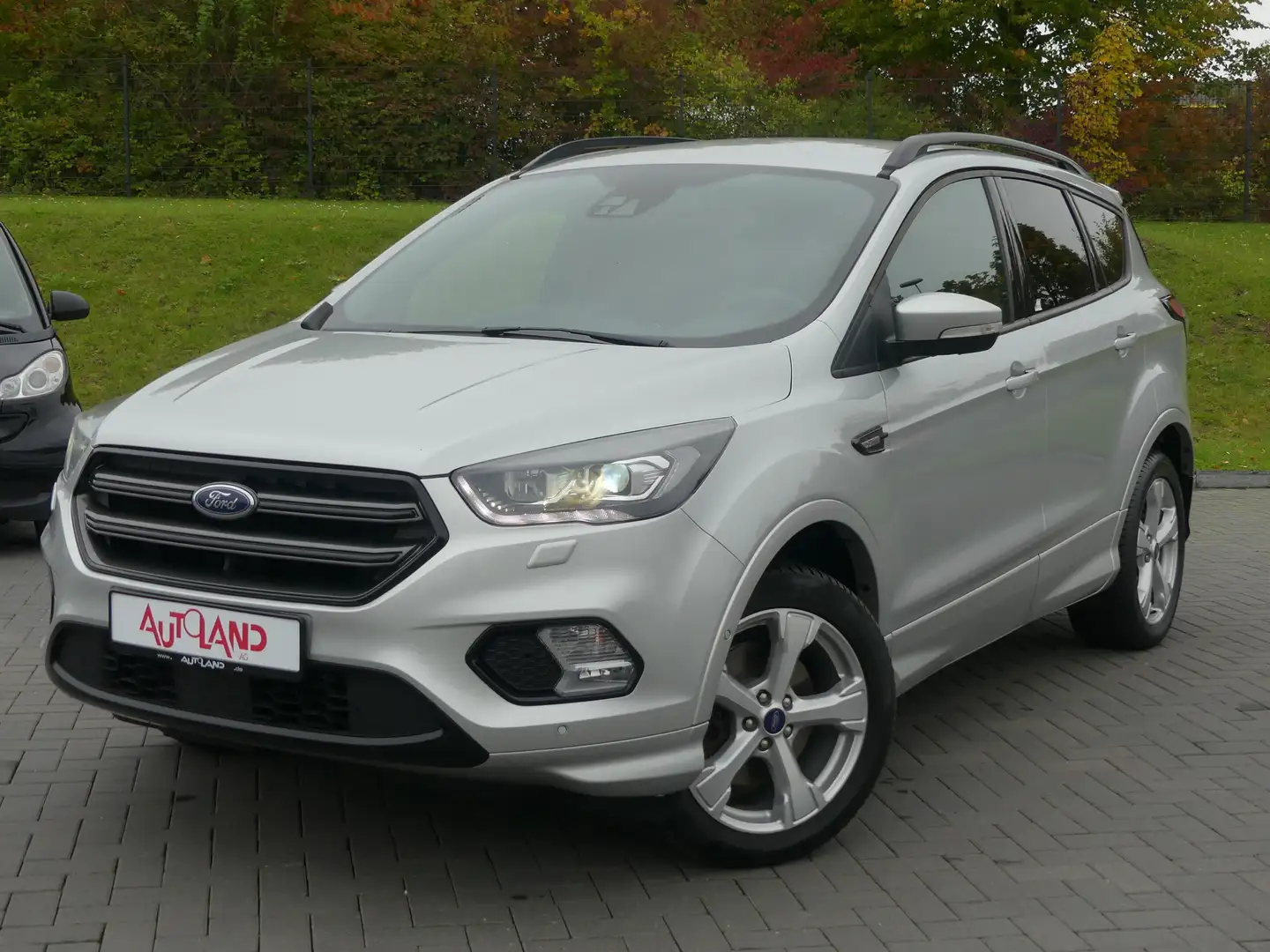 Ford Kuga 2.0 TDCi ST-Line Kamera Sitzheizung DAB AHK Silber - 2